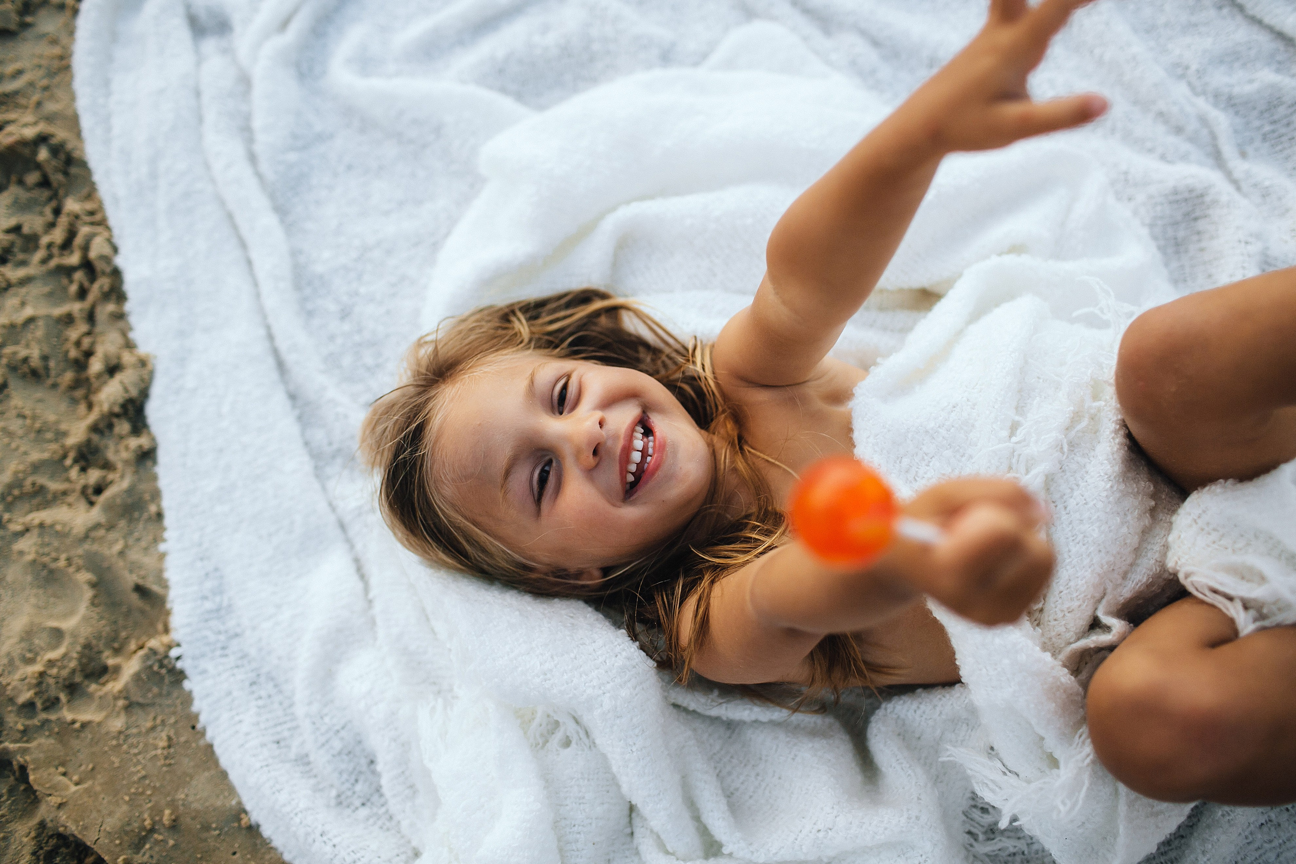 Bat Yam beach. Family photographer in Israel