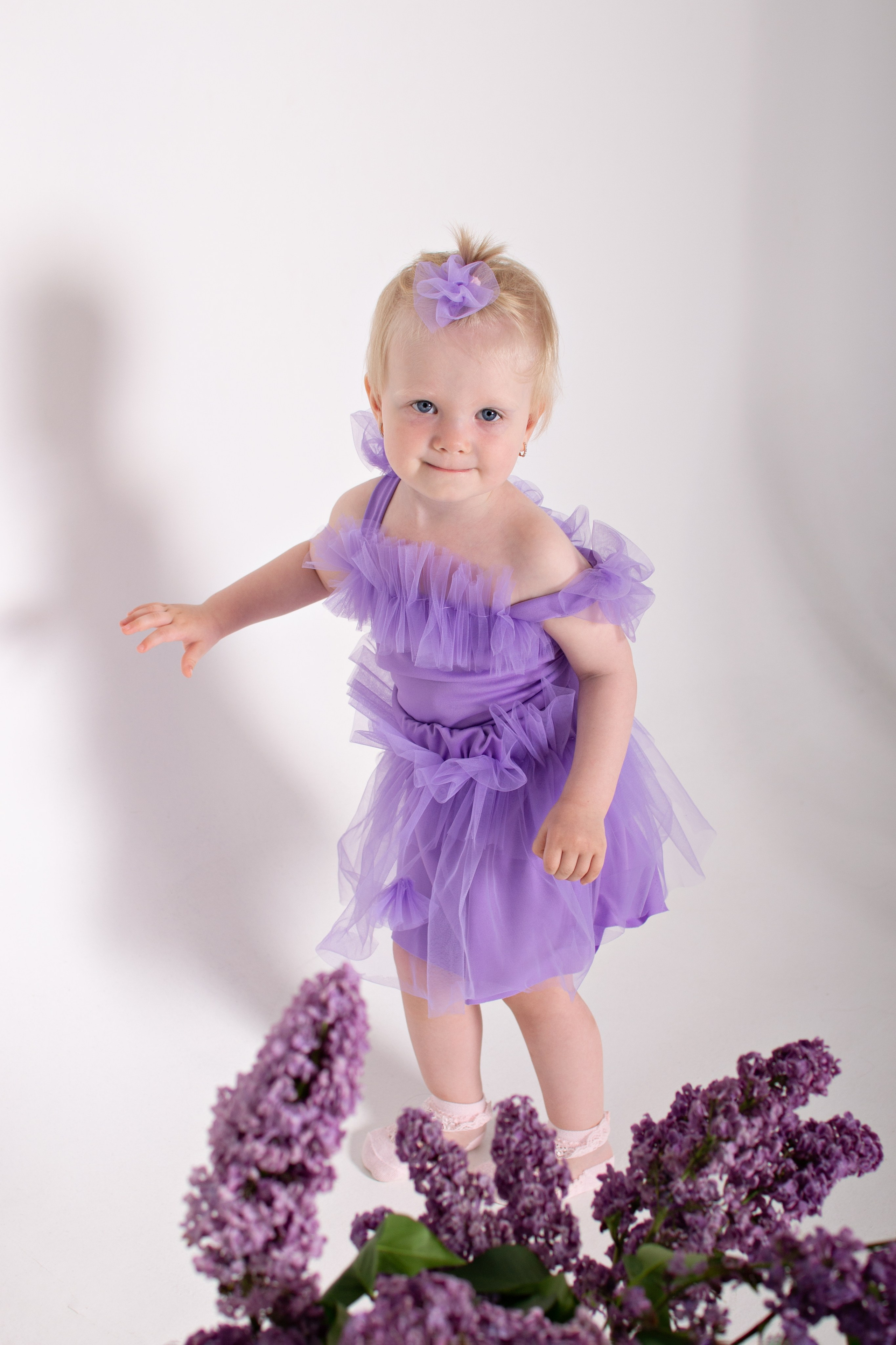 Маруся и сирень. Фотограф новорожденных в Темиртау и Караганде Любовь Жукова newborn