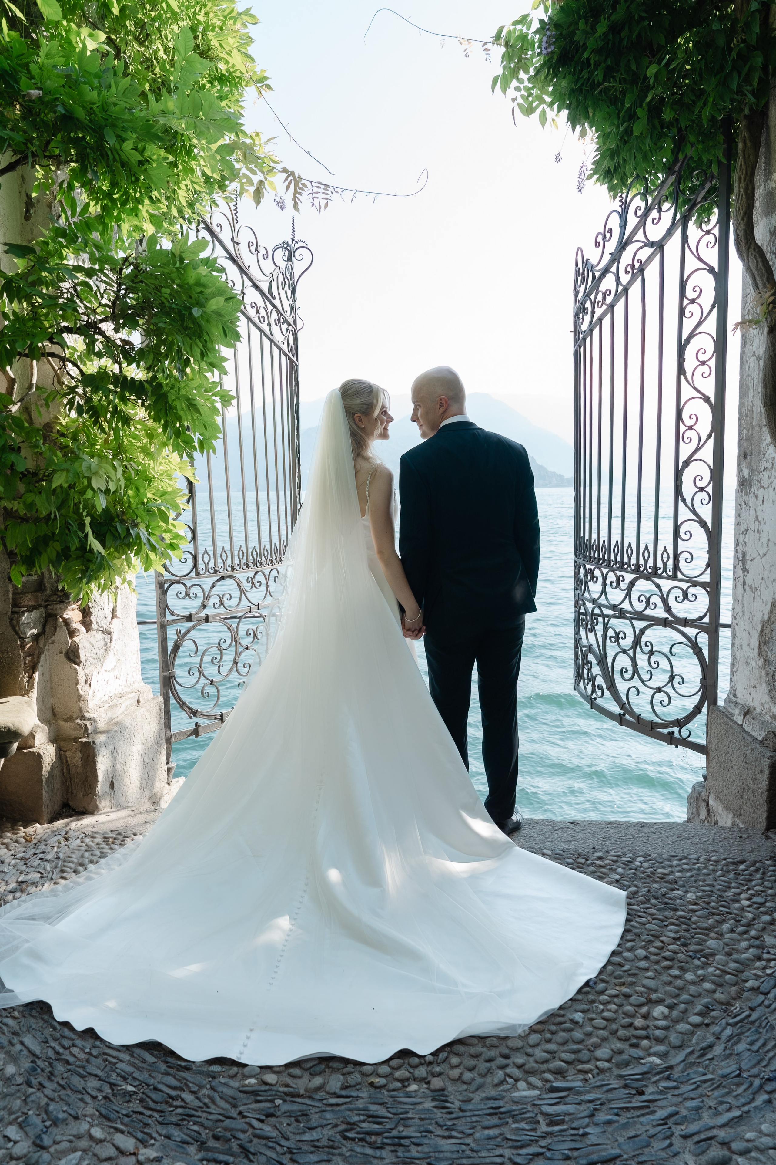 SIMONA AND SERDJIO_VILLA CIPRESSI_LAKE COMO. PHOTOGRAPHER IN ITALY
