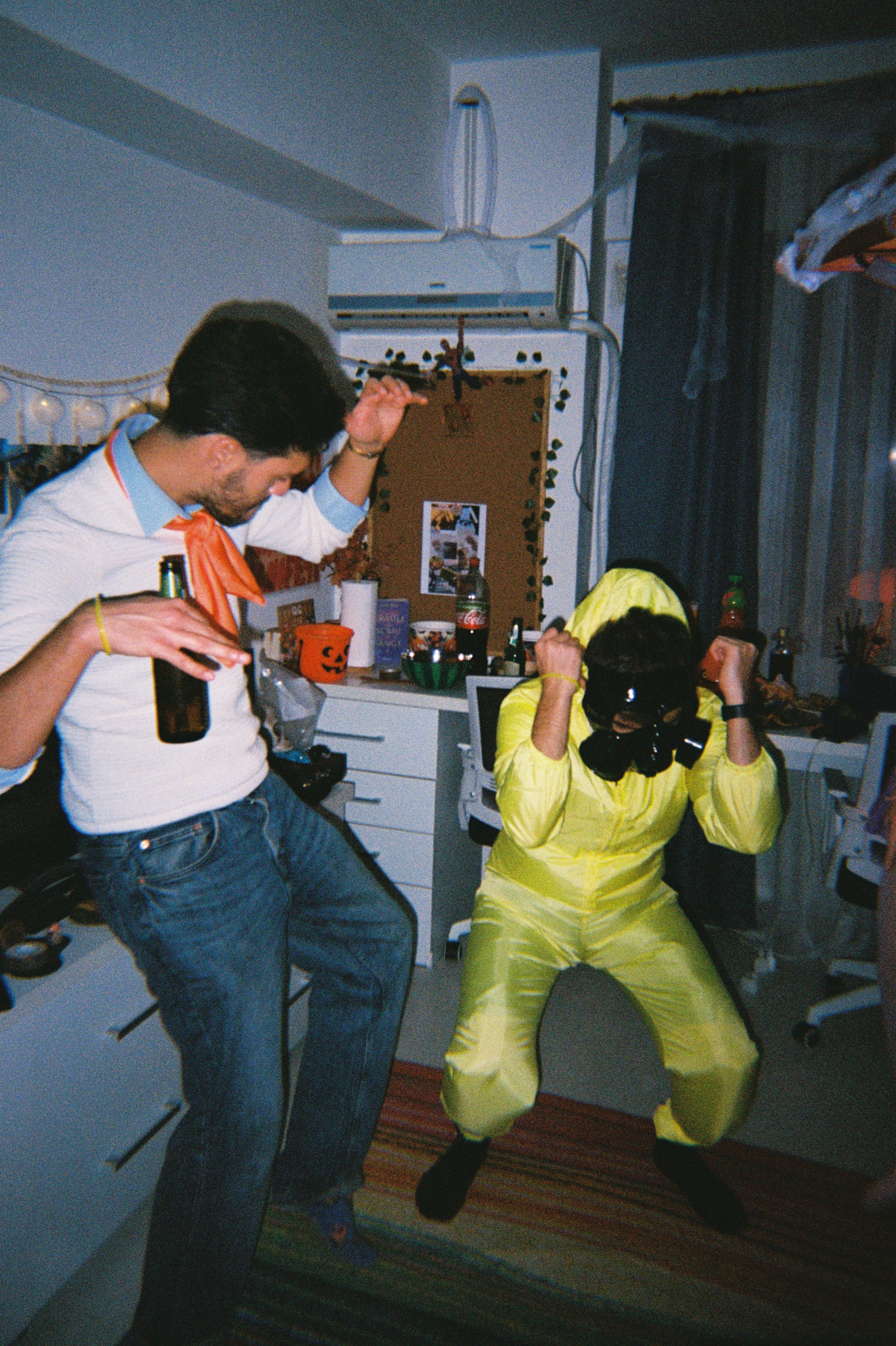 De la party-uri și festivaluri