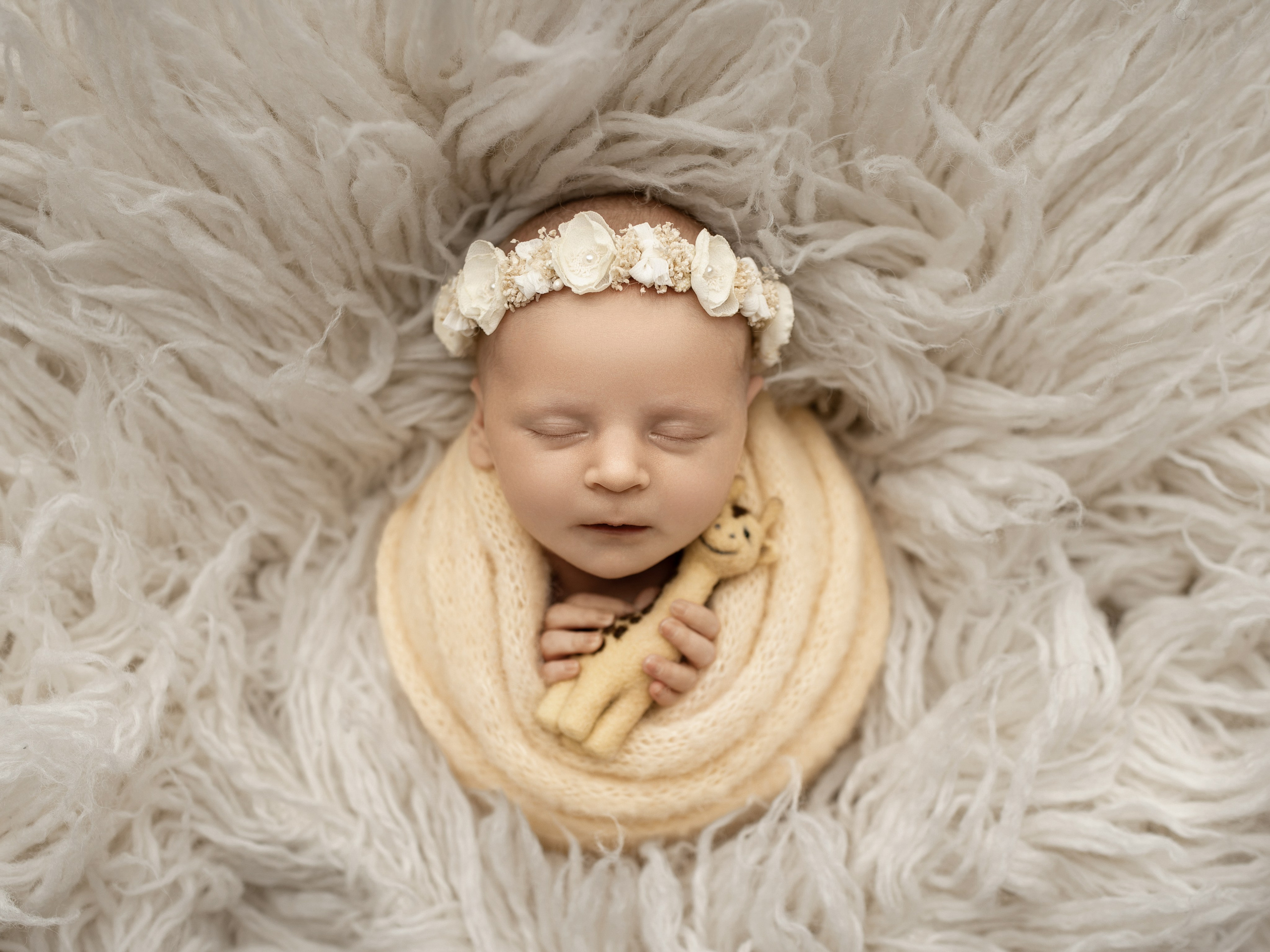 Esu Aleksandra naujagimių ir kudikių fotografė iš Vilniaus