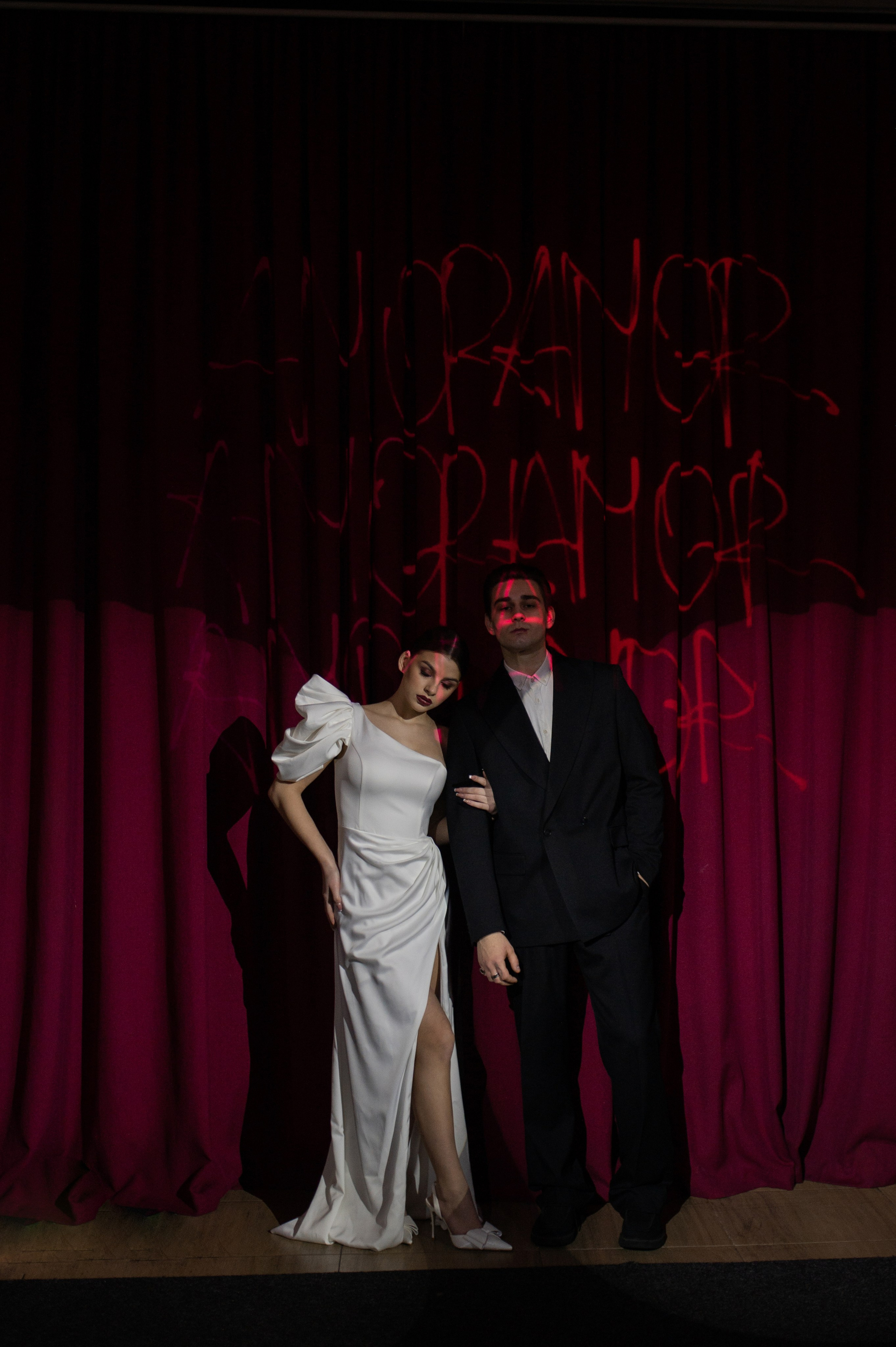 RED. Wedding and commercial photographer