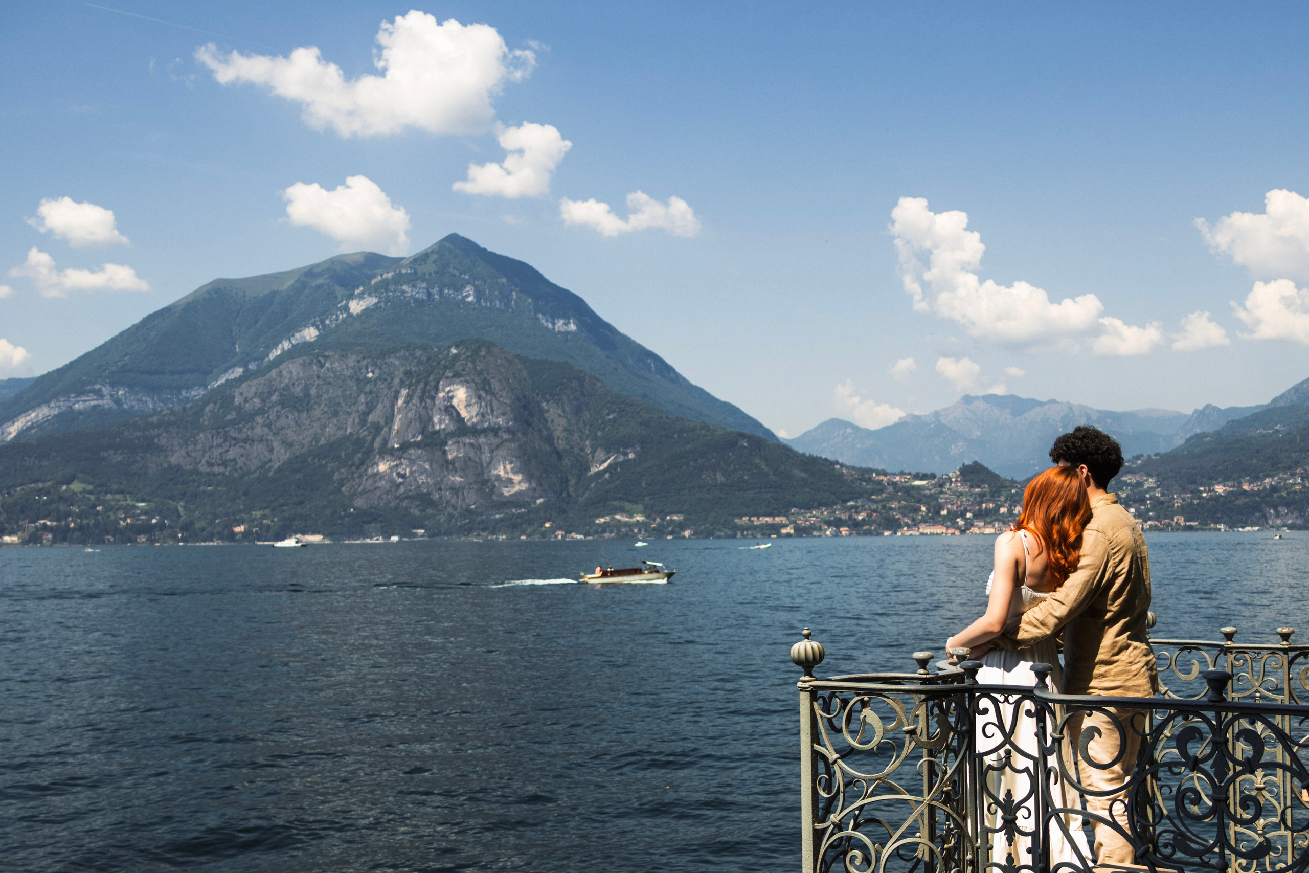 I & D — Lake Como, Italy. Art of Light Photography — Iasi, Romania & Europe