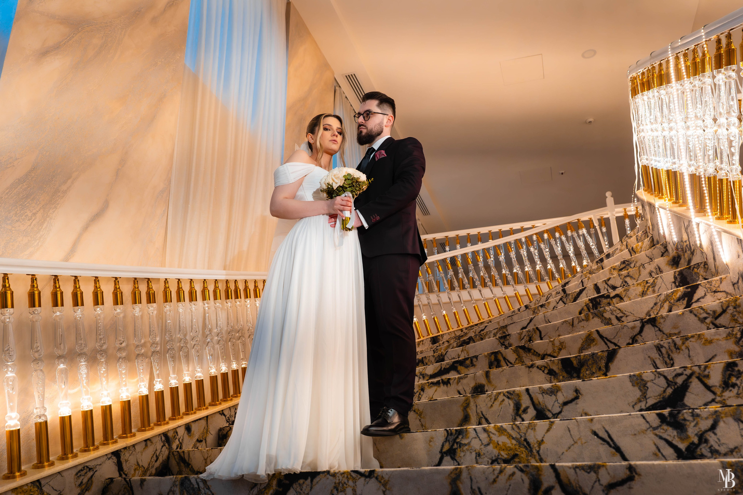 Constantin și Cătălina. MBT STUDIO