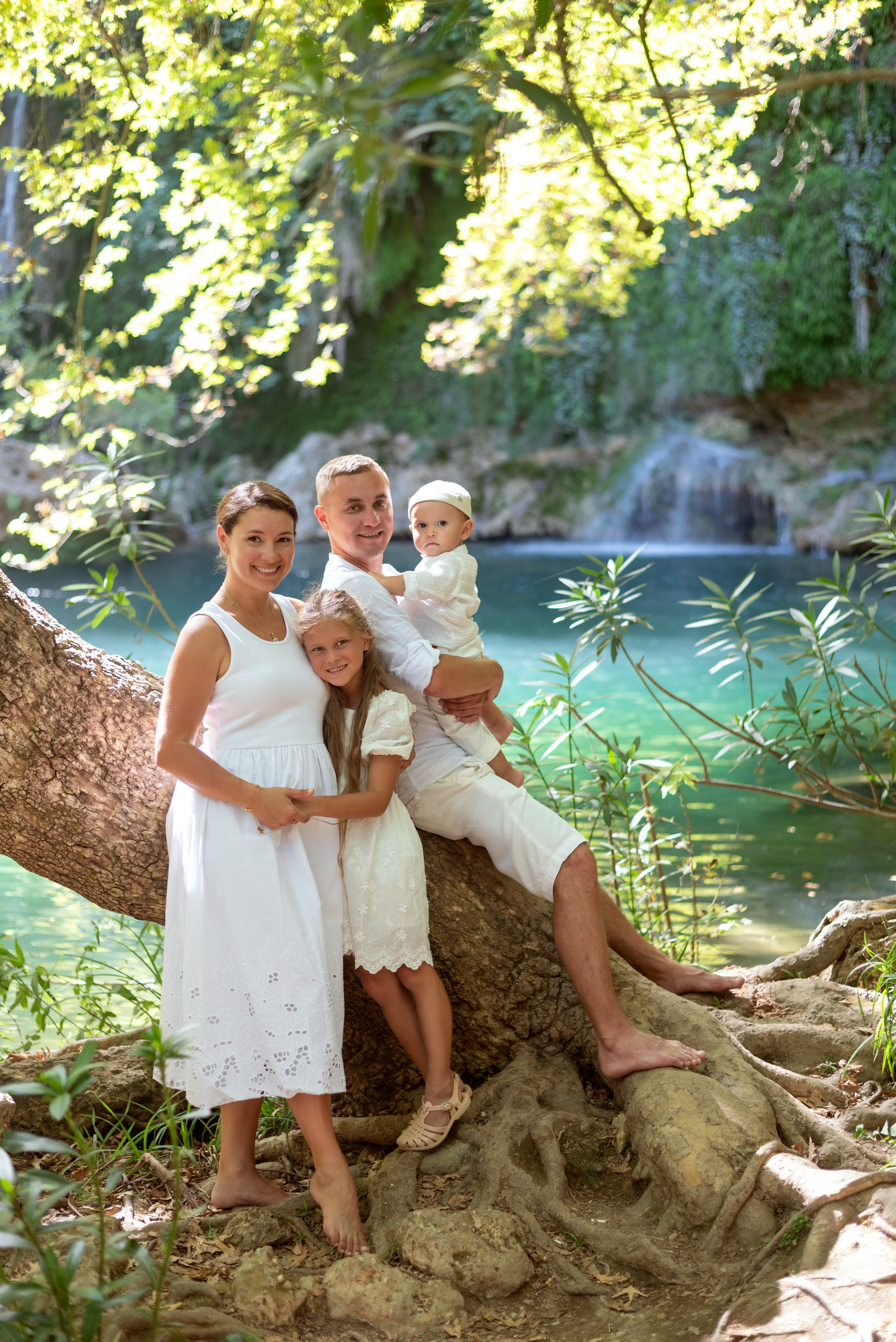 Живописный водопад с бирюзовой водой в Анталии. Фотограф Анталия, Кемер, Белек, Сиде Дарья Кая
