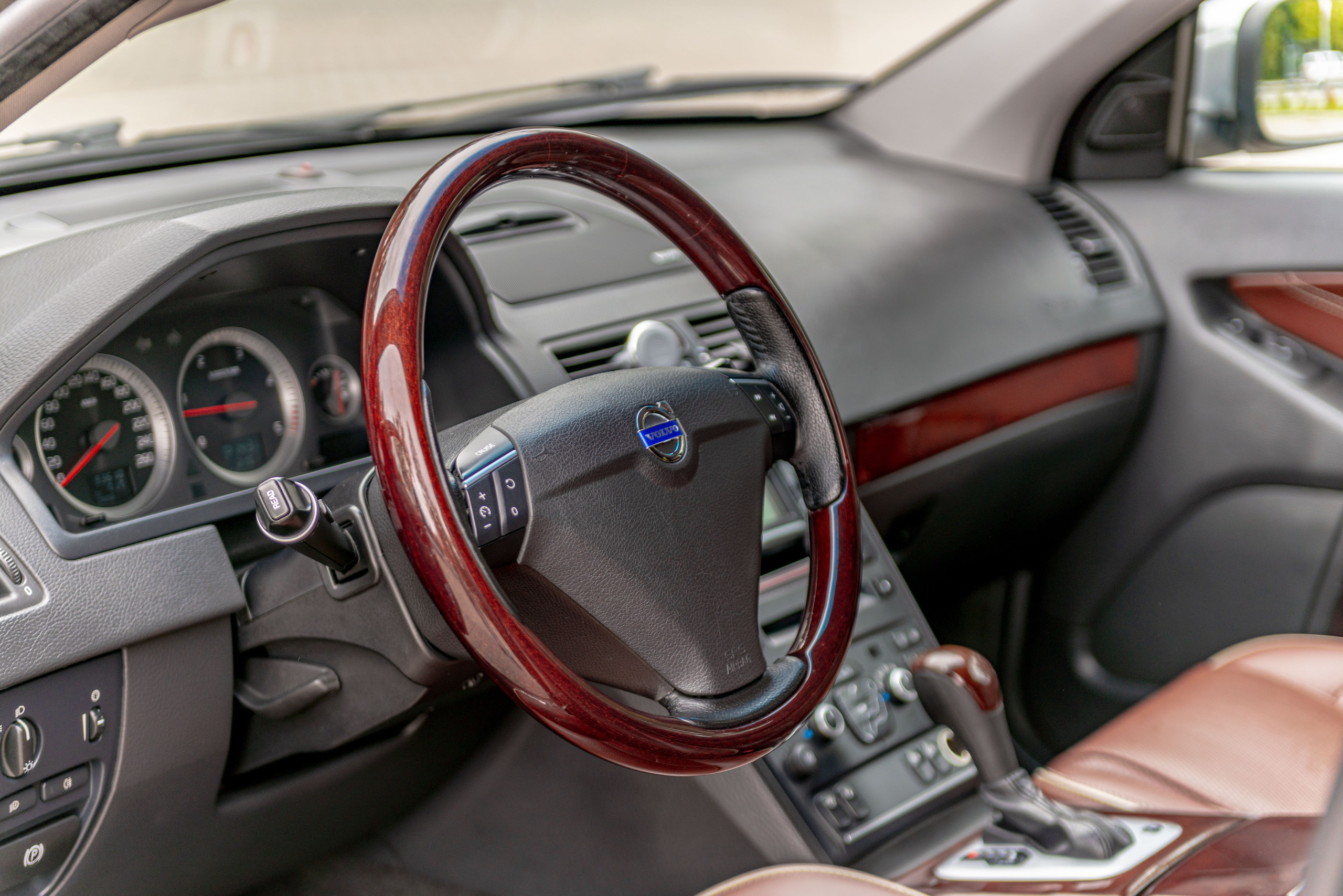 Фотосъемка автомобиля Volvo XC90. ФОТОГРАФ МЕКСИКА КИНТАНА-РОО