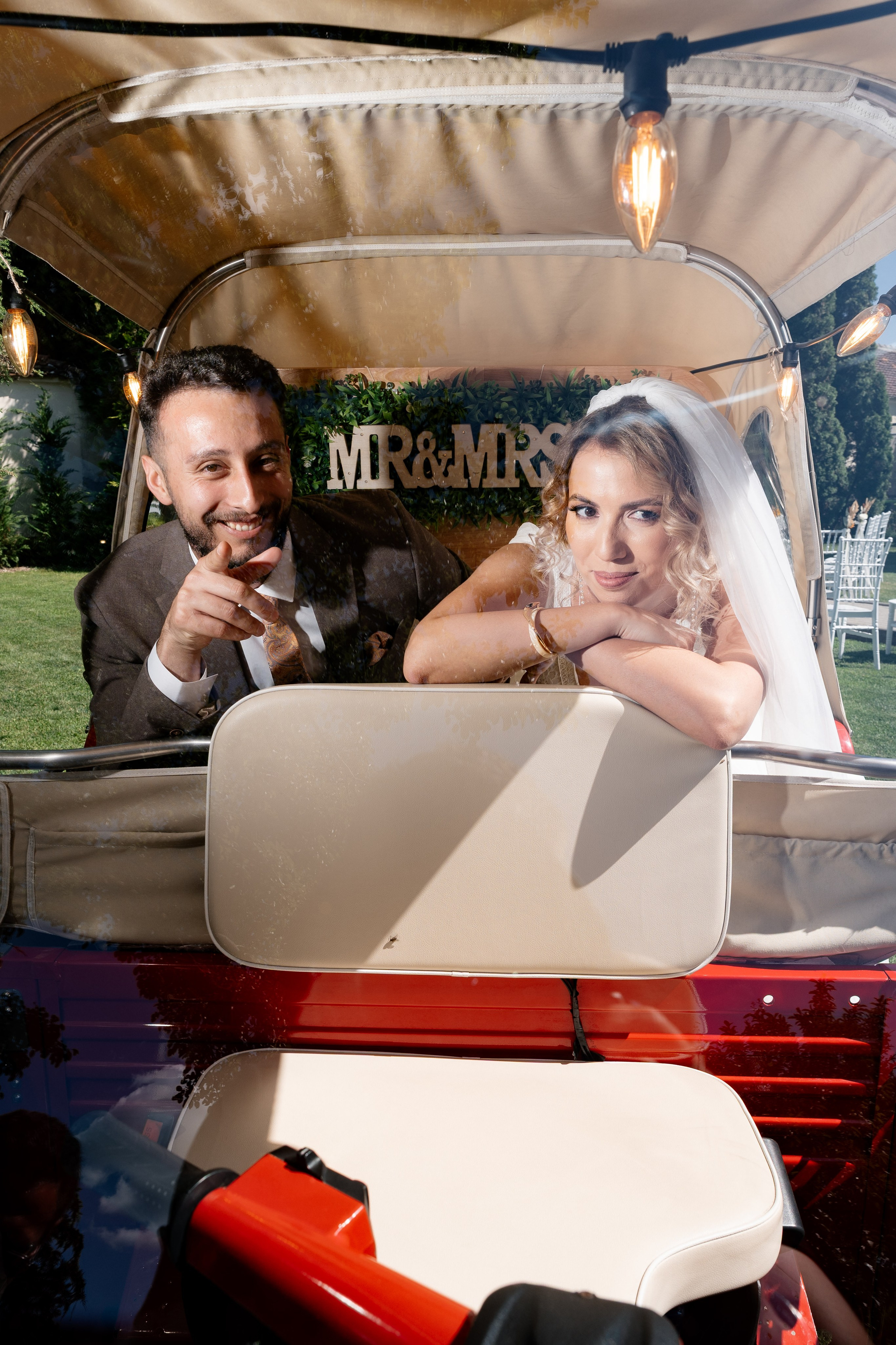 Octavia & Theo. Destination Wedding Photographer Alex Pasarelu