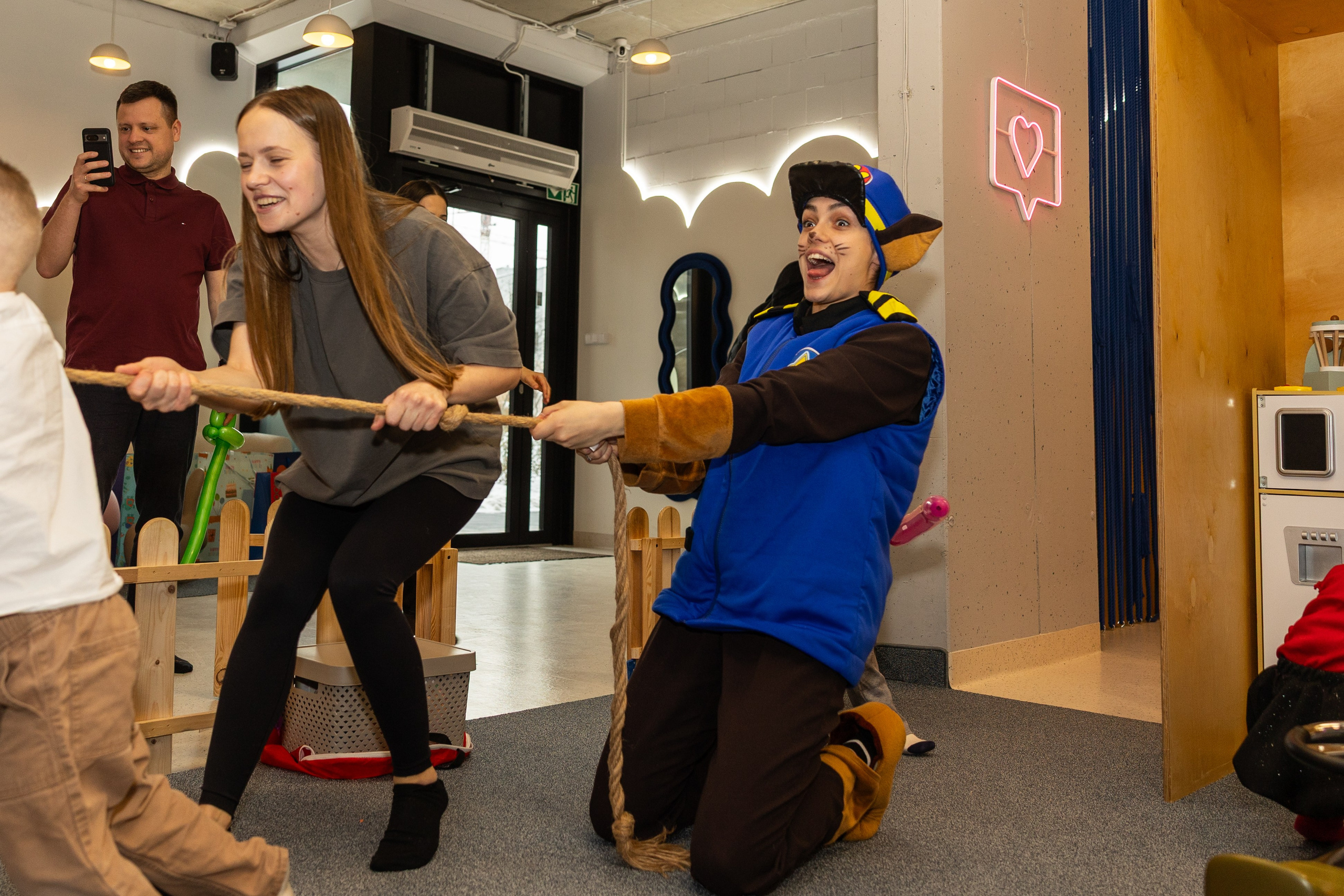 День рождения Артёма 24 января 2026 года. Семейный и детский фотограф в Варшаве Мила Бобровская