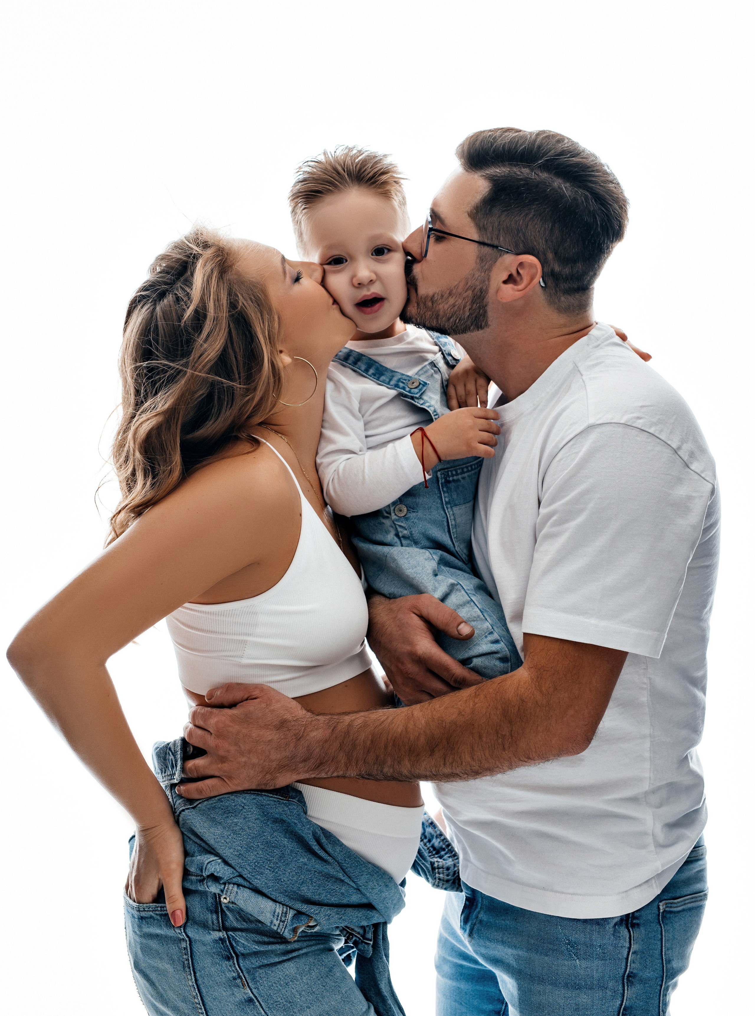 Dominika & Marcel & Markus. Krása tehotenstva v objektíve — Maria Milosovic, tehotenská fotografka