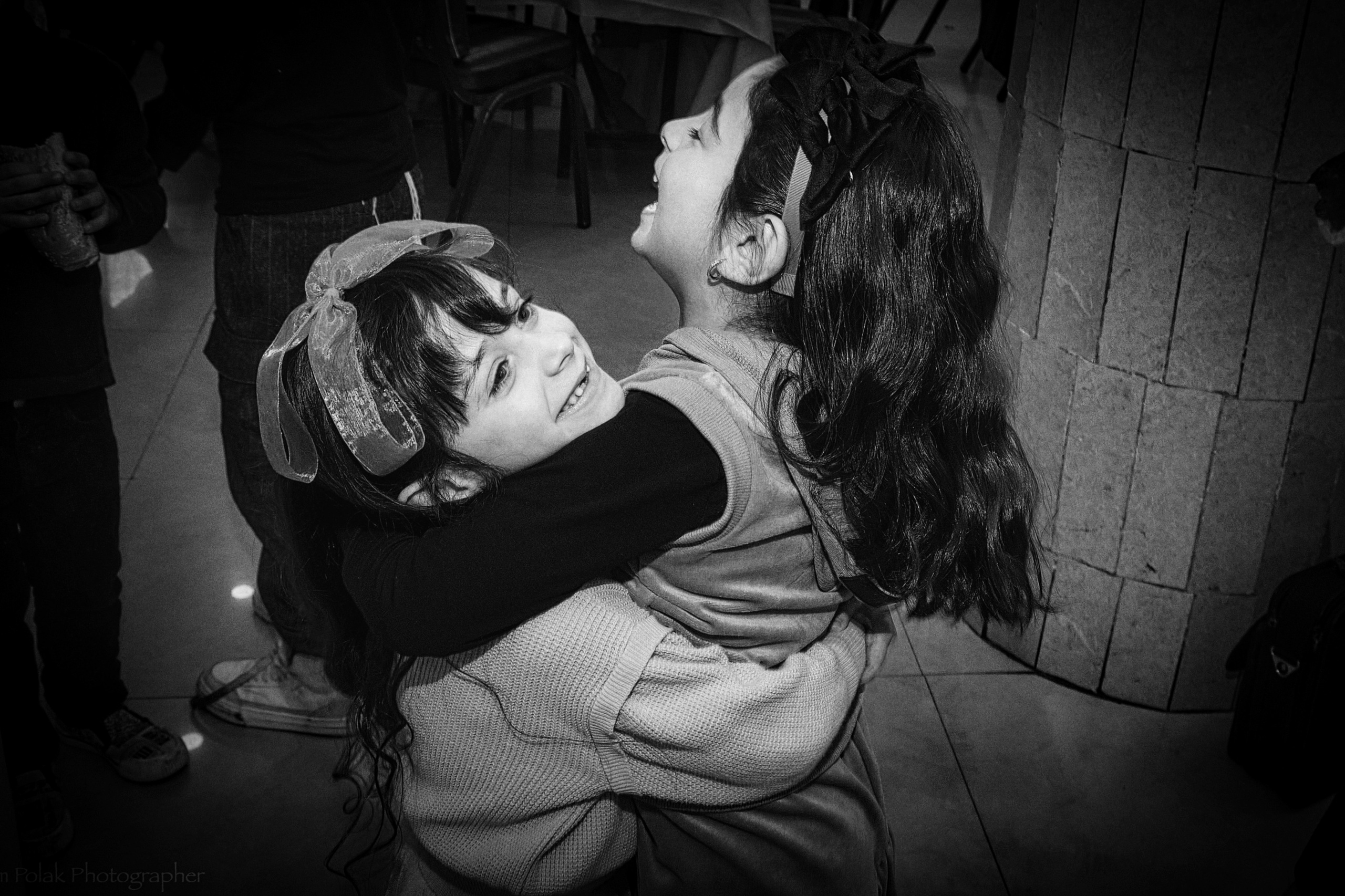 “Hugging Humanity” / “Обнимая человечество”. Middle East Photo Agency — Photography & Event Magnets — סוכנות צילום והדפסת מגנטים לאירועים