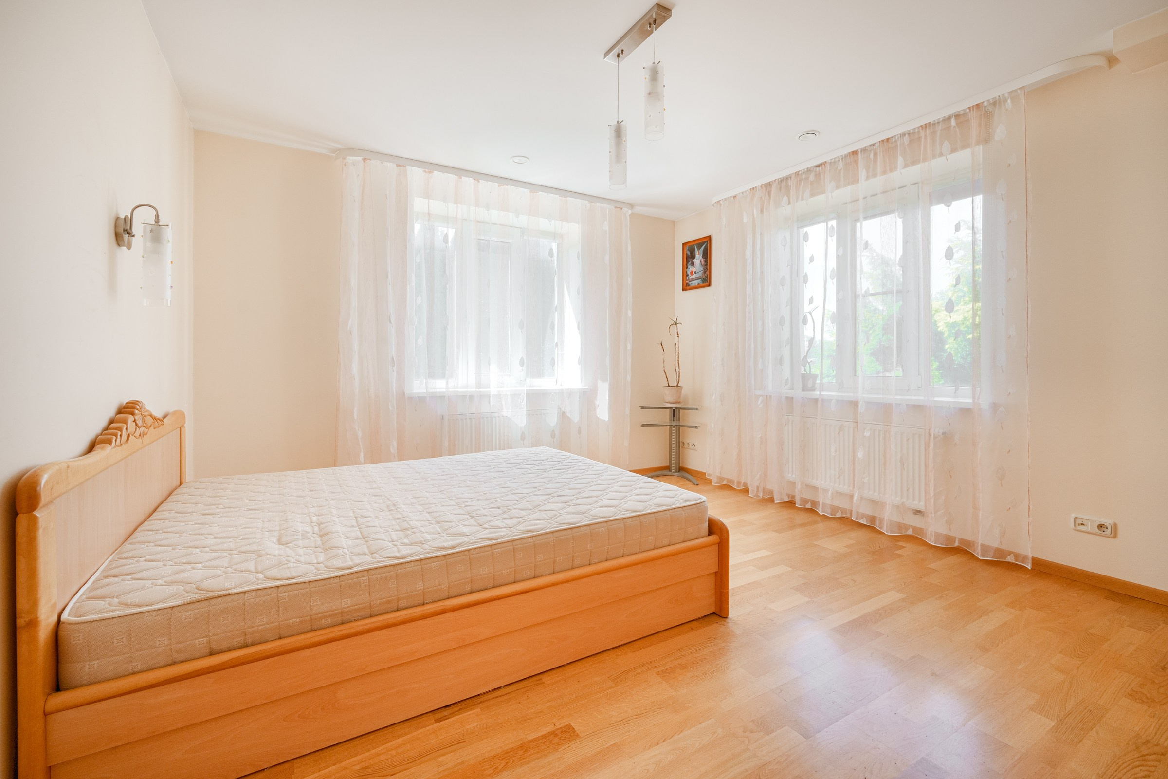 Bukiškės, Jaunimo g. Elina Sapiega fotografė Vilniuje