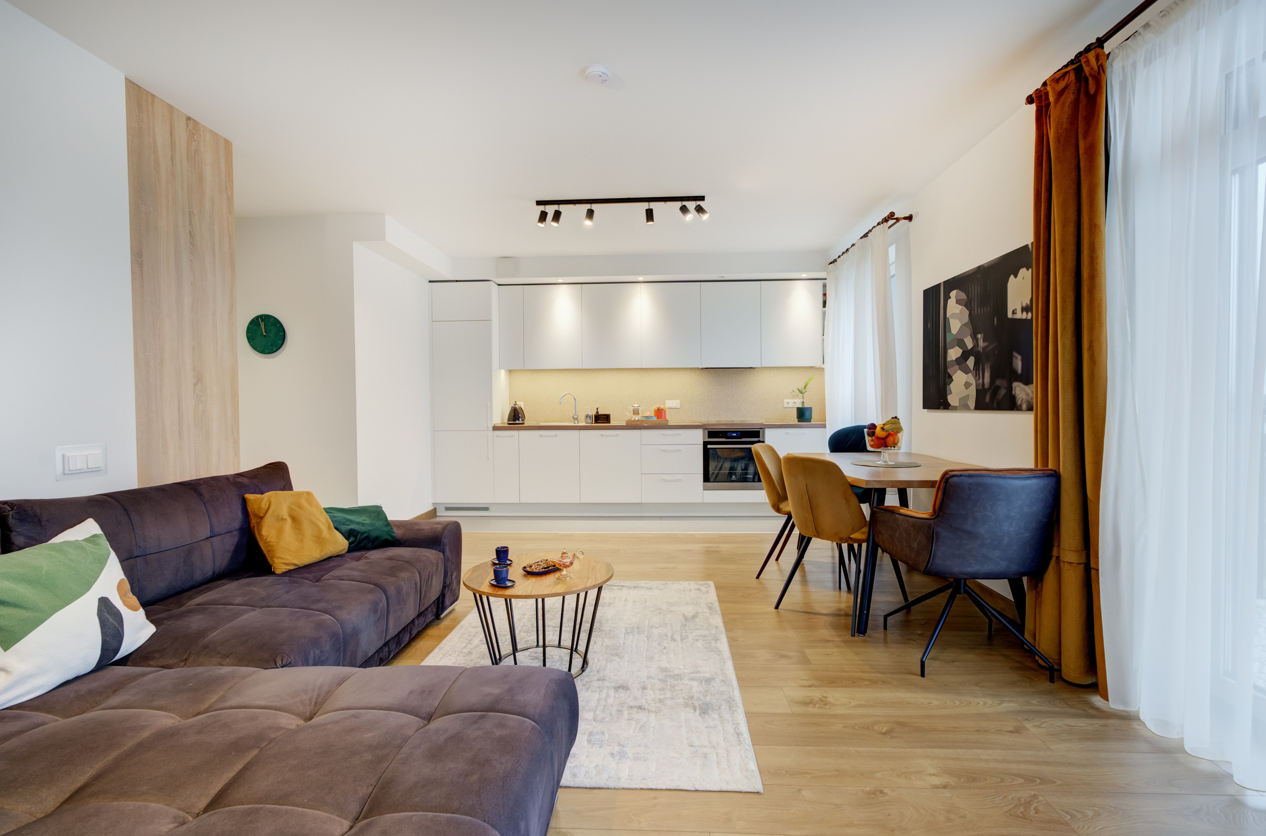 Karaliaučiaus g. 9 c, 2 k buto fotosesija. Elina Sapiega fotografė Vilniuje