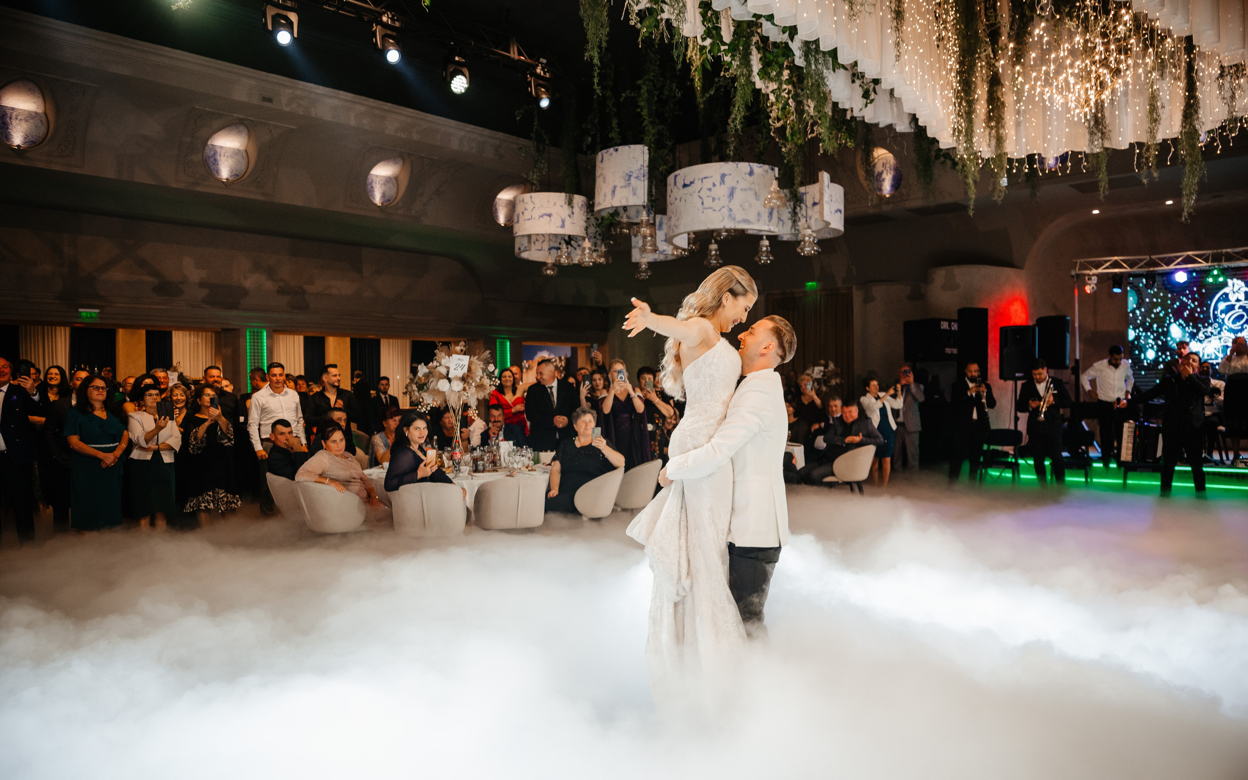 🤍 E l e n a & A l i n - Wedding Day Preview. Wedding & Family Photographer