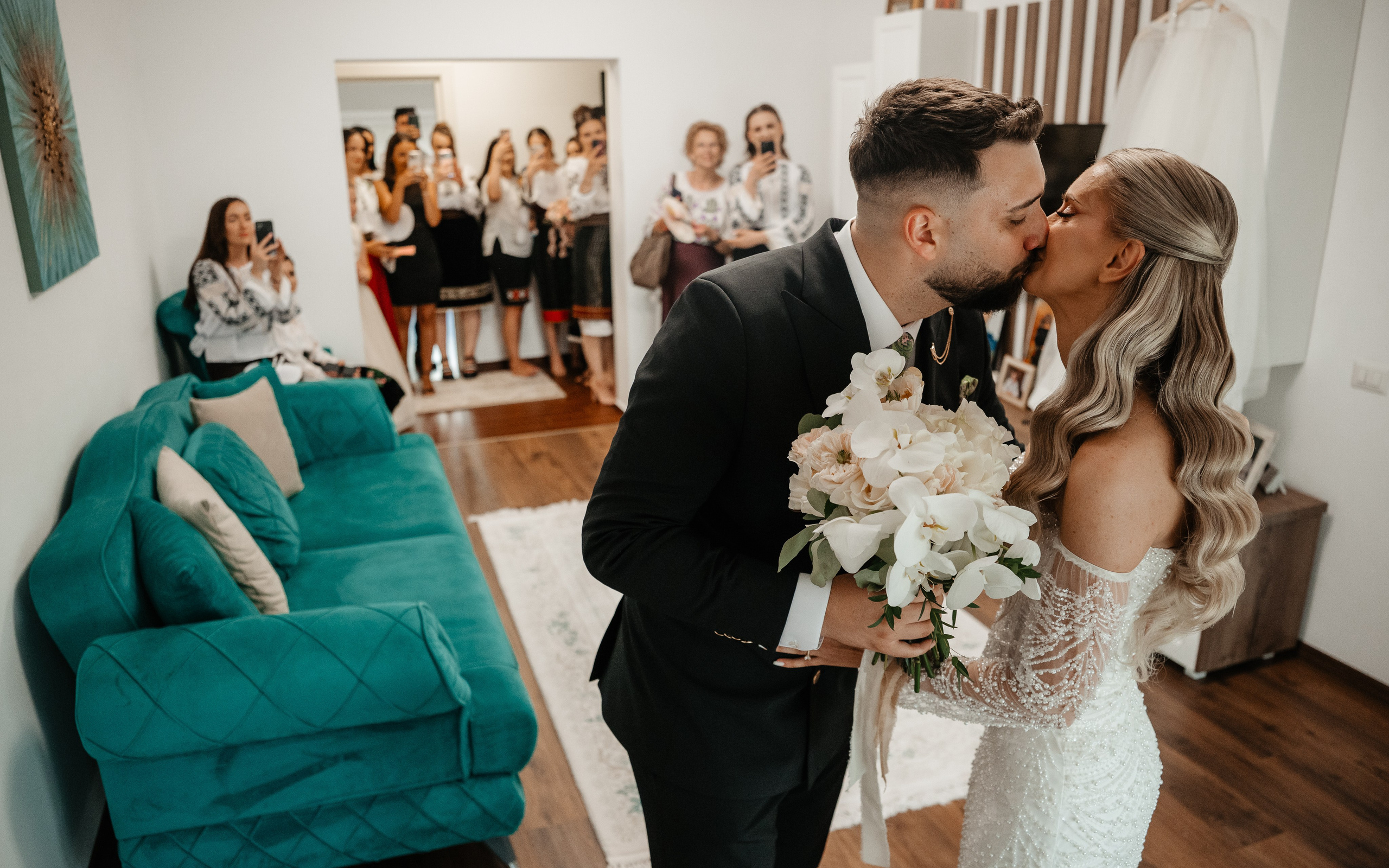 🤎 A d e l i n a  & B o g d a n - Wedding Day Preview. Wedding & Family Photographer