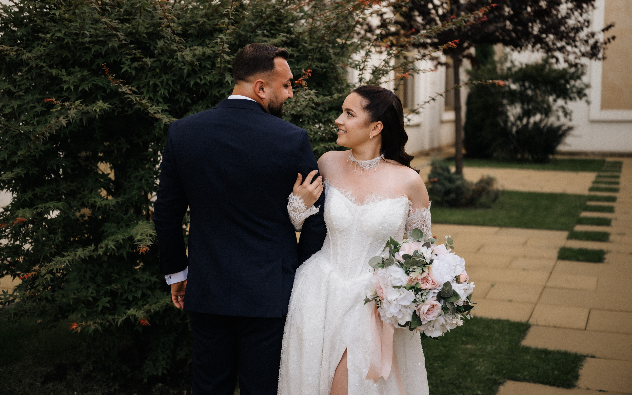 🤍 R o x a n a & A l e x a n d r u - Wedding Day Preview. Wedding & Family Photographer