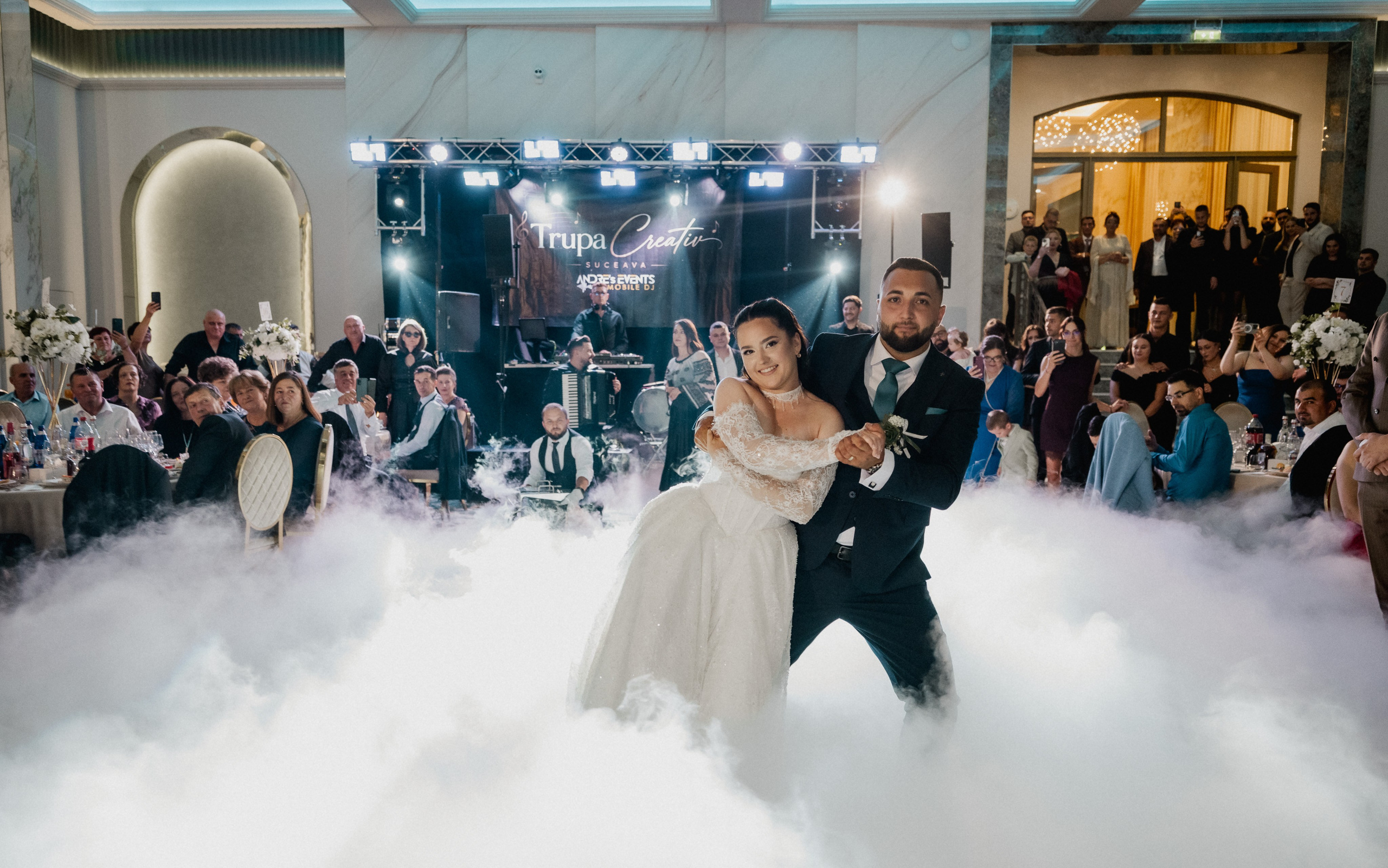 🤍 R o x a n a & A l e x a n d r u - Wedding Day Preview. Wedding & Family Photographer