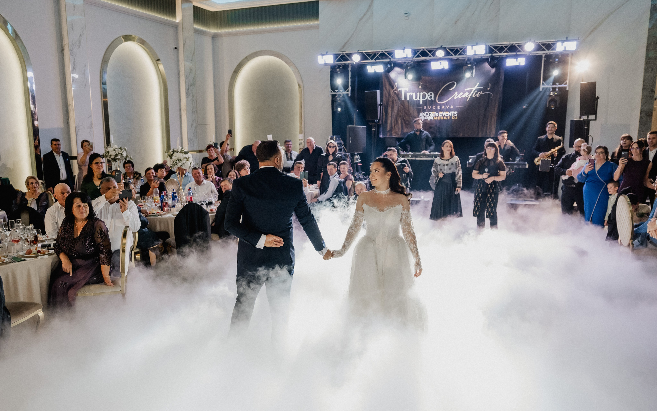 🤍 R o x a n a & A l e x a n d r u - Wedding Day Preview. Wedding & Family Photographer