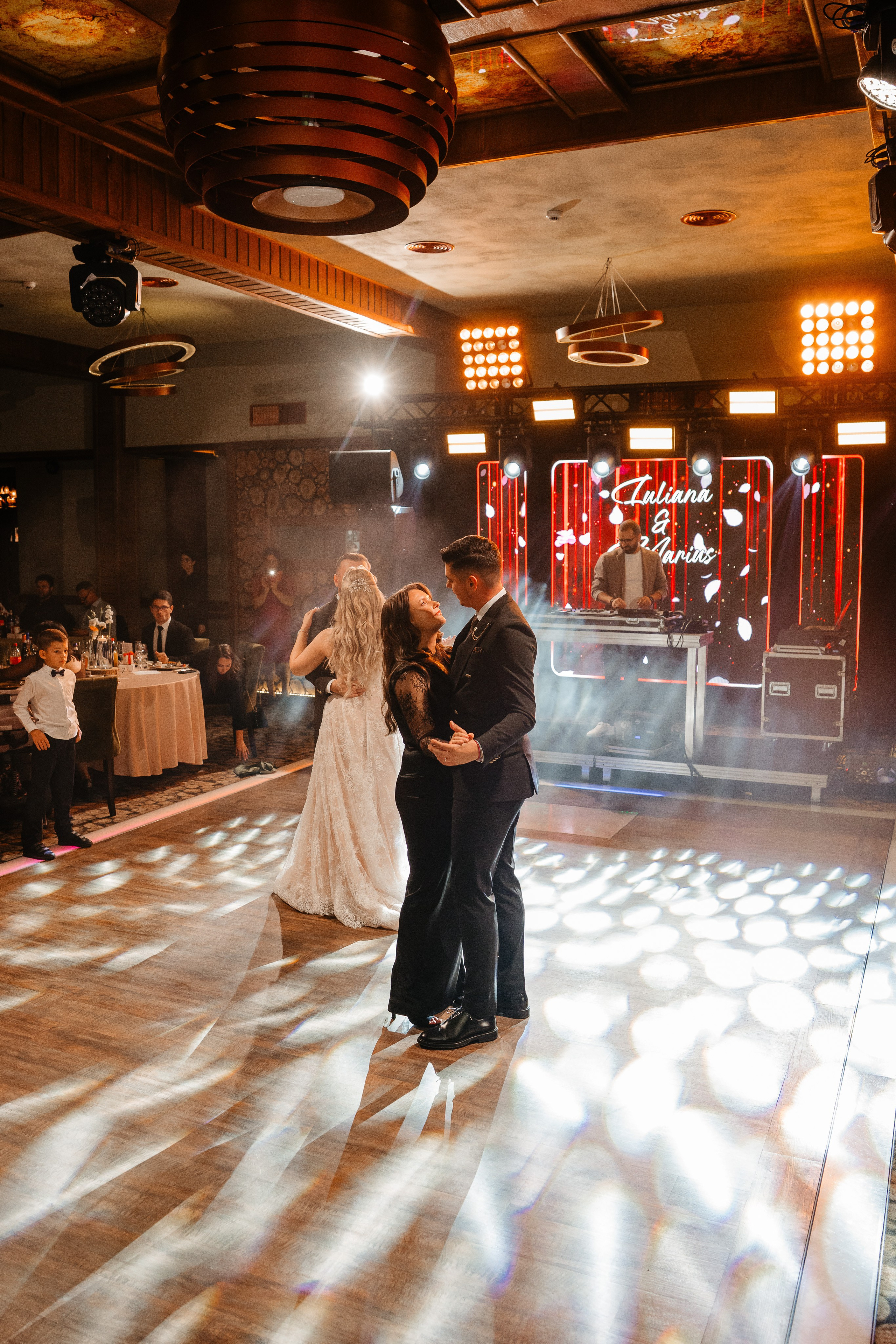 🤍 I u l i a n a & M a r i u s  - Wedding Day Preview. Wedding & Family Photographer
