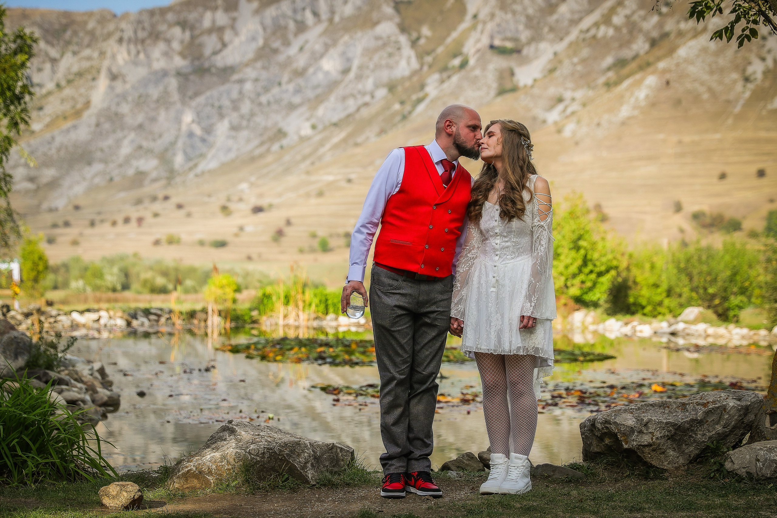 Orsi & Remus, eleganță în inima Transilvaniei. Rares Bucur is a professional wedding photographer based in Cluj-Napoca, Romania, specializing in wedding photography