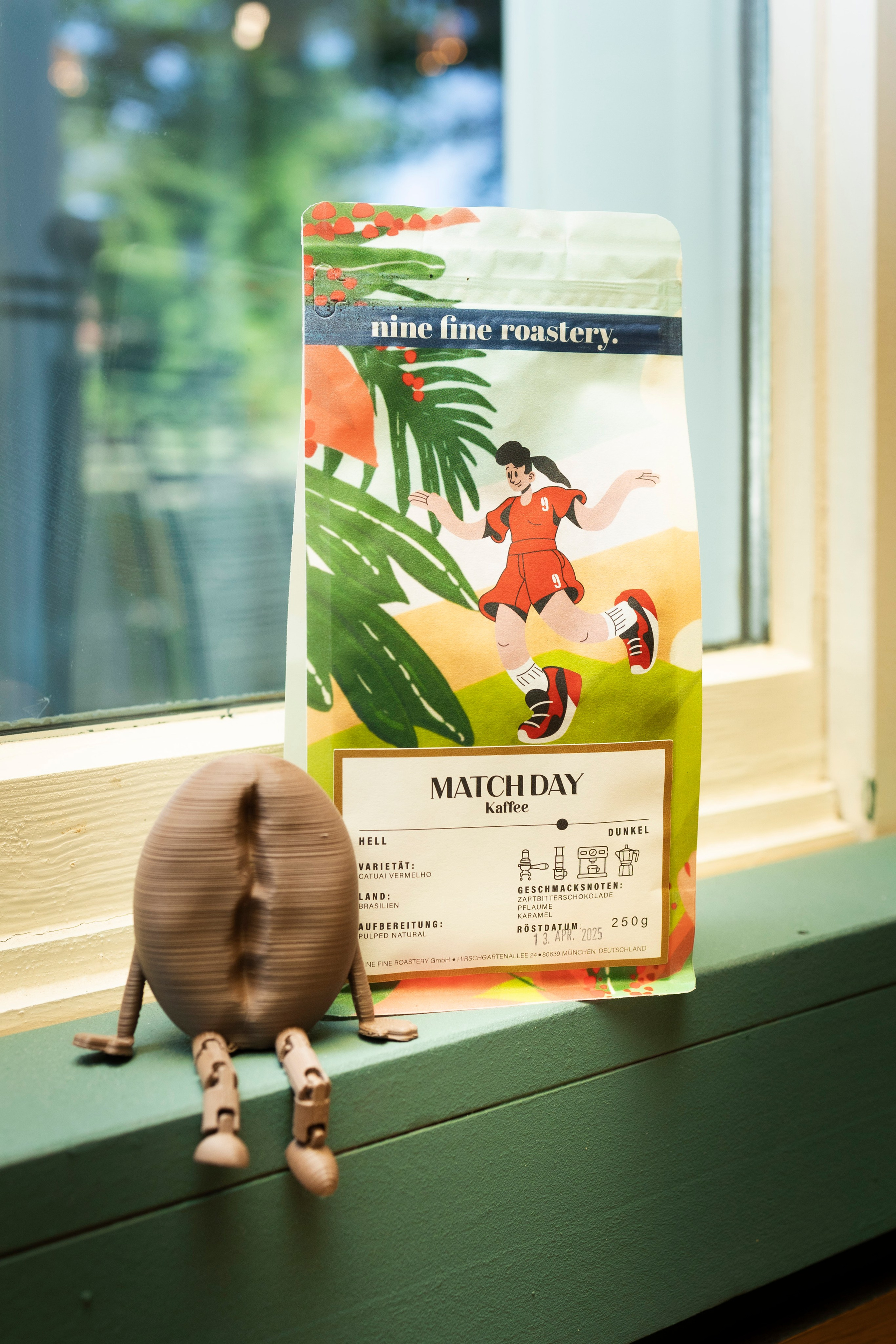 Cafe. Photographer in Munich