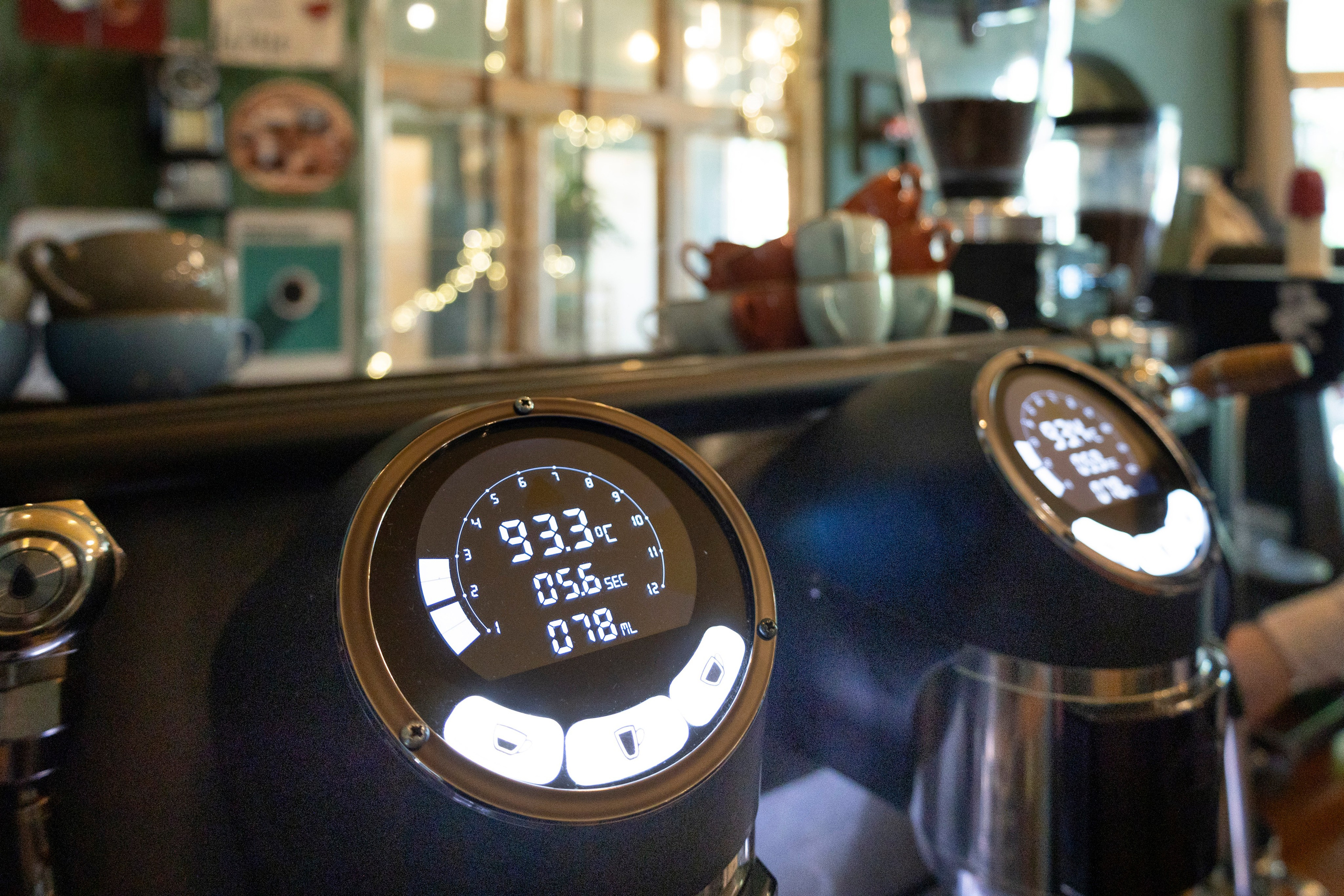 Cafe. Photographer in Munich