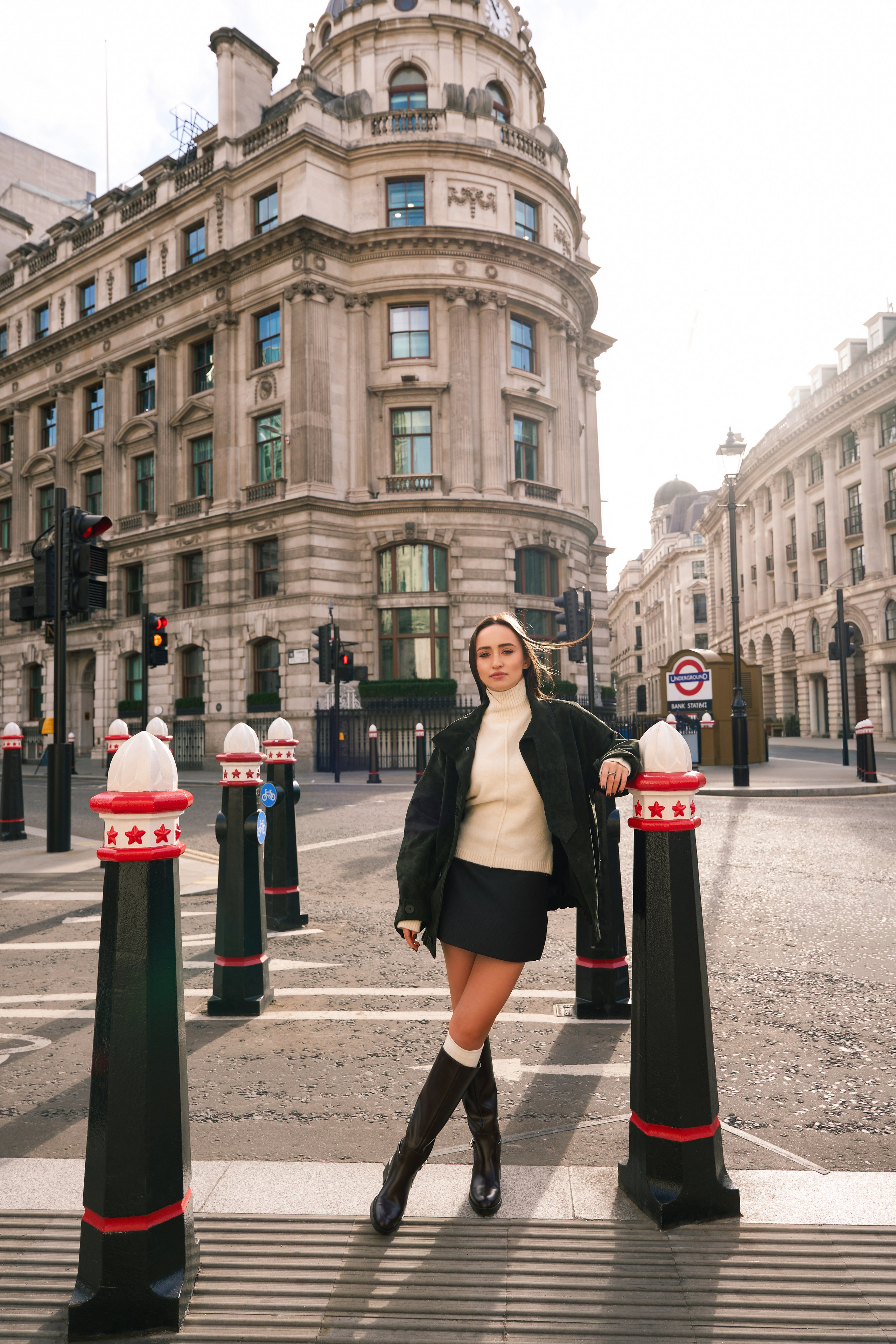 Bank Station. Ukrainian Photographer London