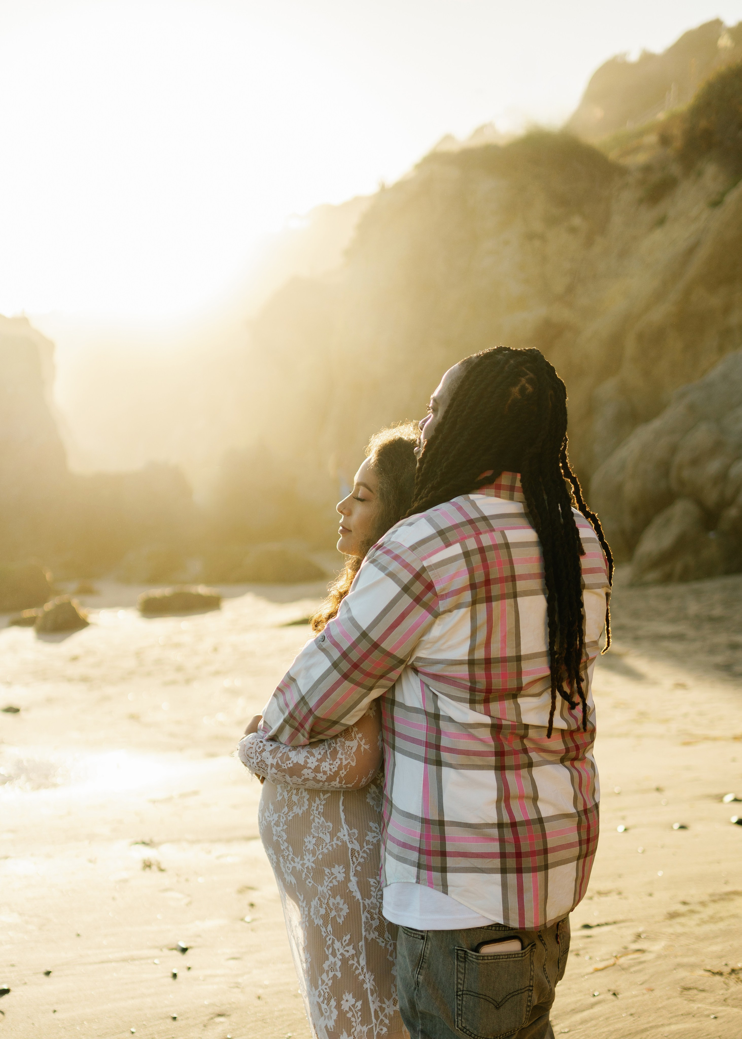 El Matador Beach Maternity Session. Wedding Photography & Videography Team in California, Los Angeles, San Francisco, San Diego and Travel
