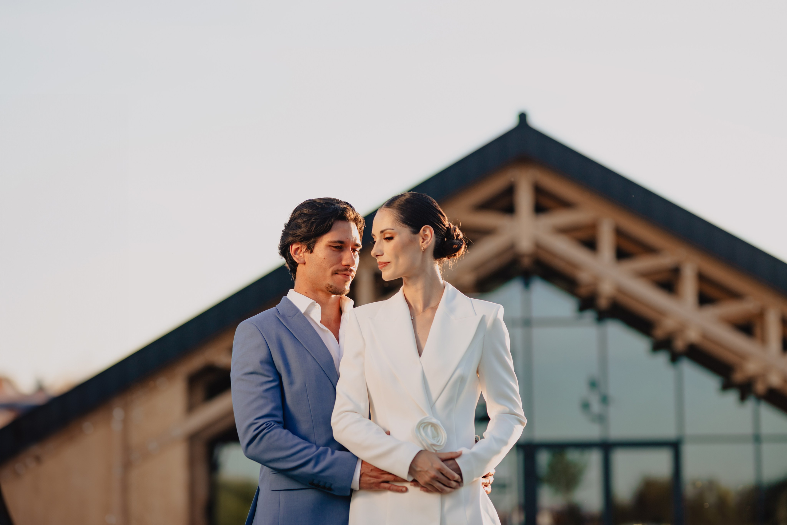 Styled shot at The Barn, Cluj. Fotograf de nunta — documenting your love story with a touch of editorial — wedding photographer