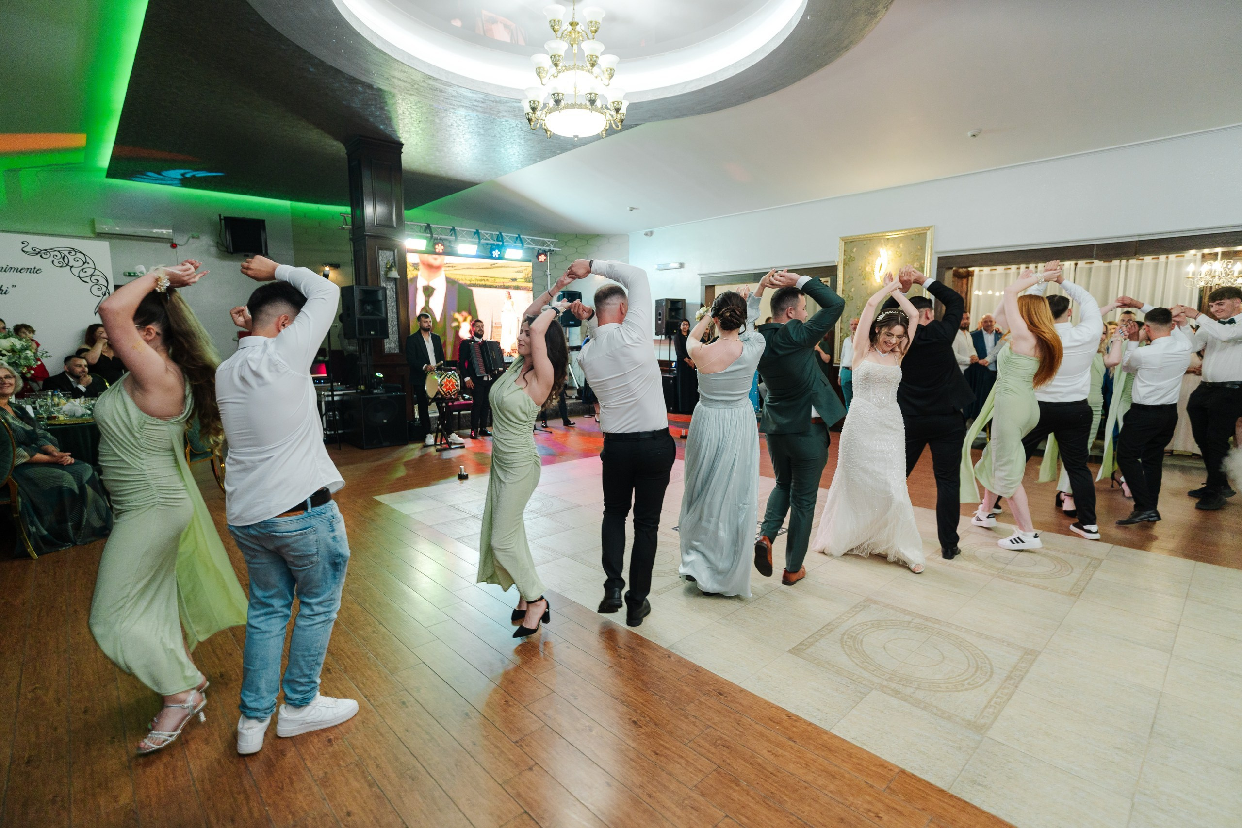 Stefania & Vasi. Ionut Cimpoes FOTOGRAF