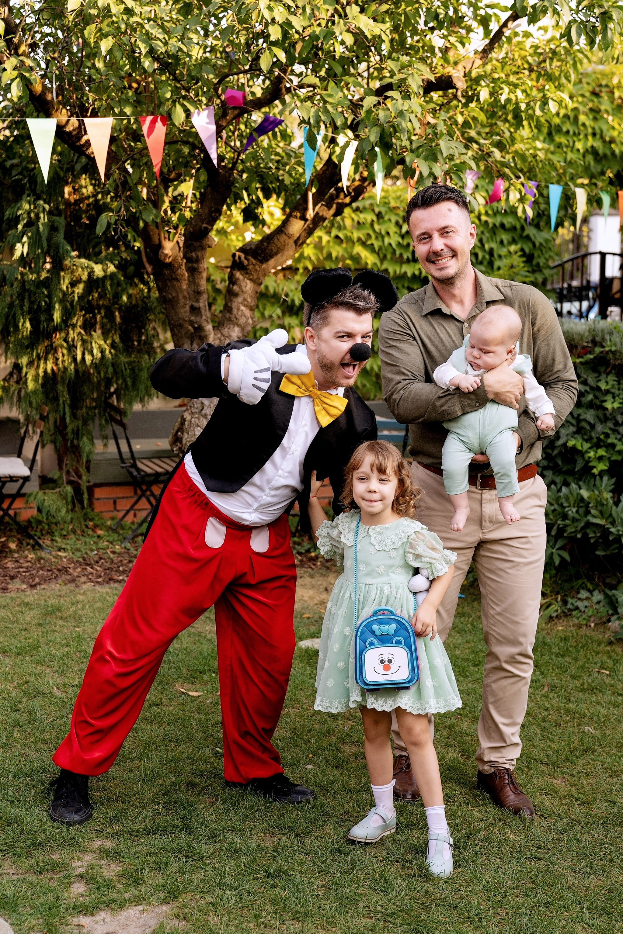 Marc Alexandru. Fotograf evenimente. Fotograf nunta. Fotograf Botez. Mihaela Savu