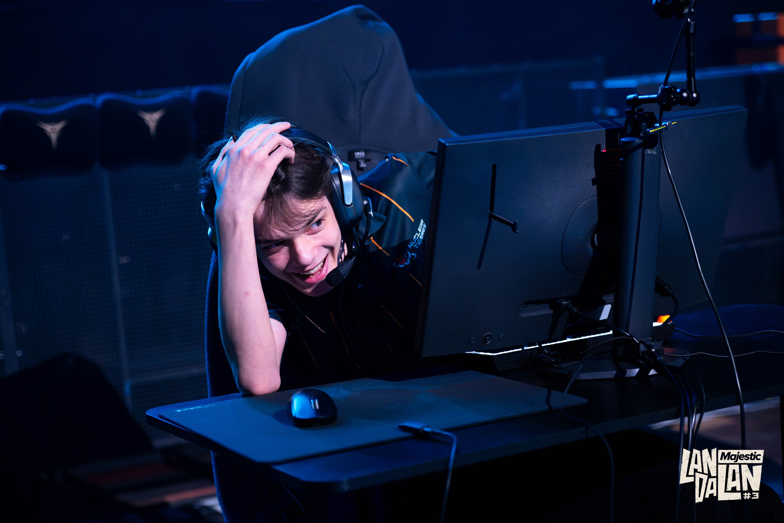 LanDaLan & FRAG & GLuck Yungstar & UCA