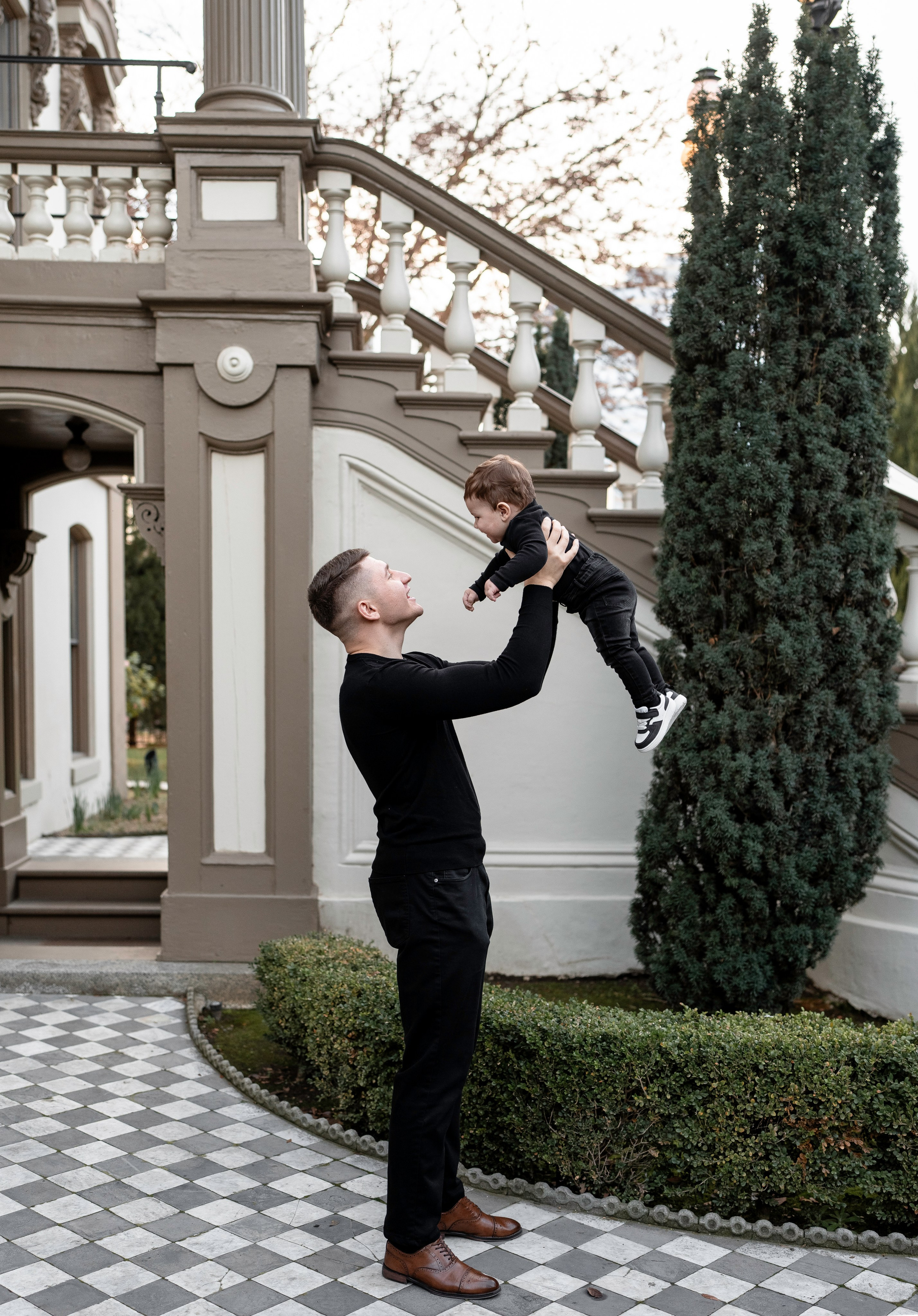 Artem, Nadia & Elisha. Family photographer in Sacramento | Sofia Pavenko