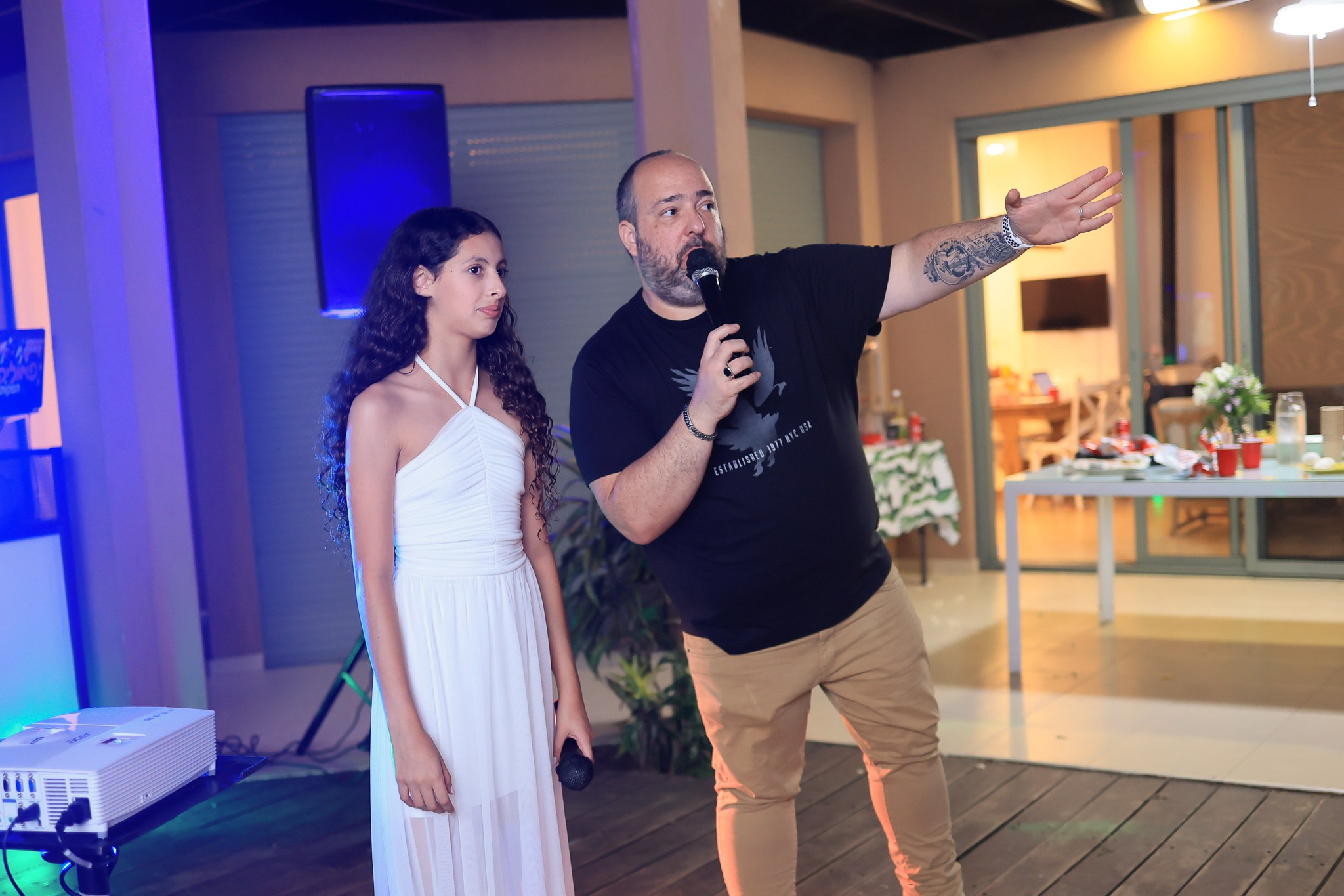 בת מצווה. שני ויזל | צלמת הריון, צילומי משפחה וצילומי בוק בת מצווה