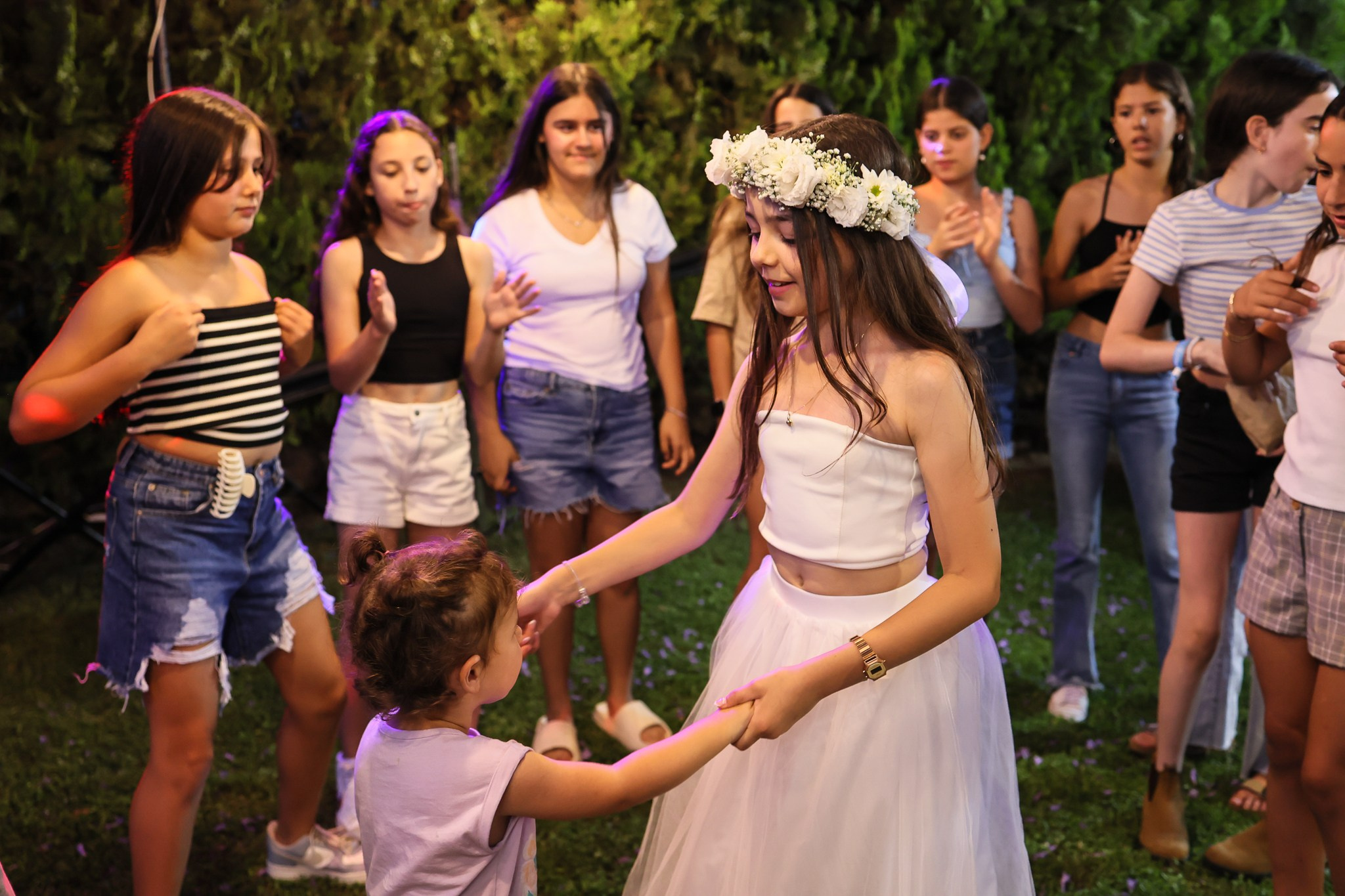 בת מצווה. שני ויזל | צלמת הריון, צילומי משפחה וצילומי בוק בת מצווה
