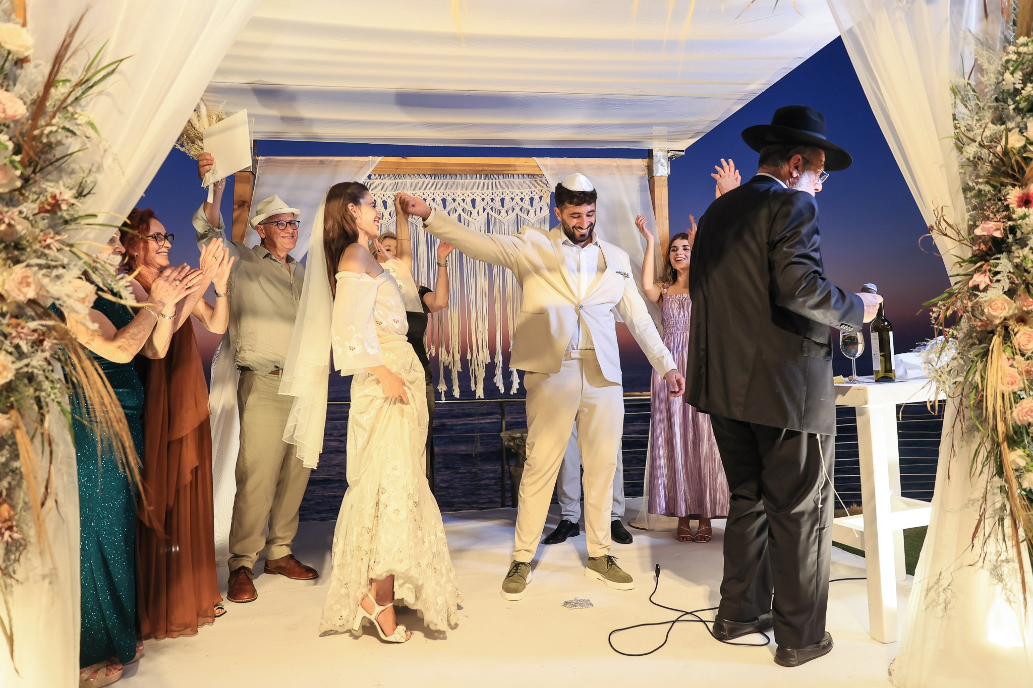 חתונת שקיעה. שני ויזל | צלמת הריון, צילומי משפחה וצילומי בוק בת מצווה