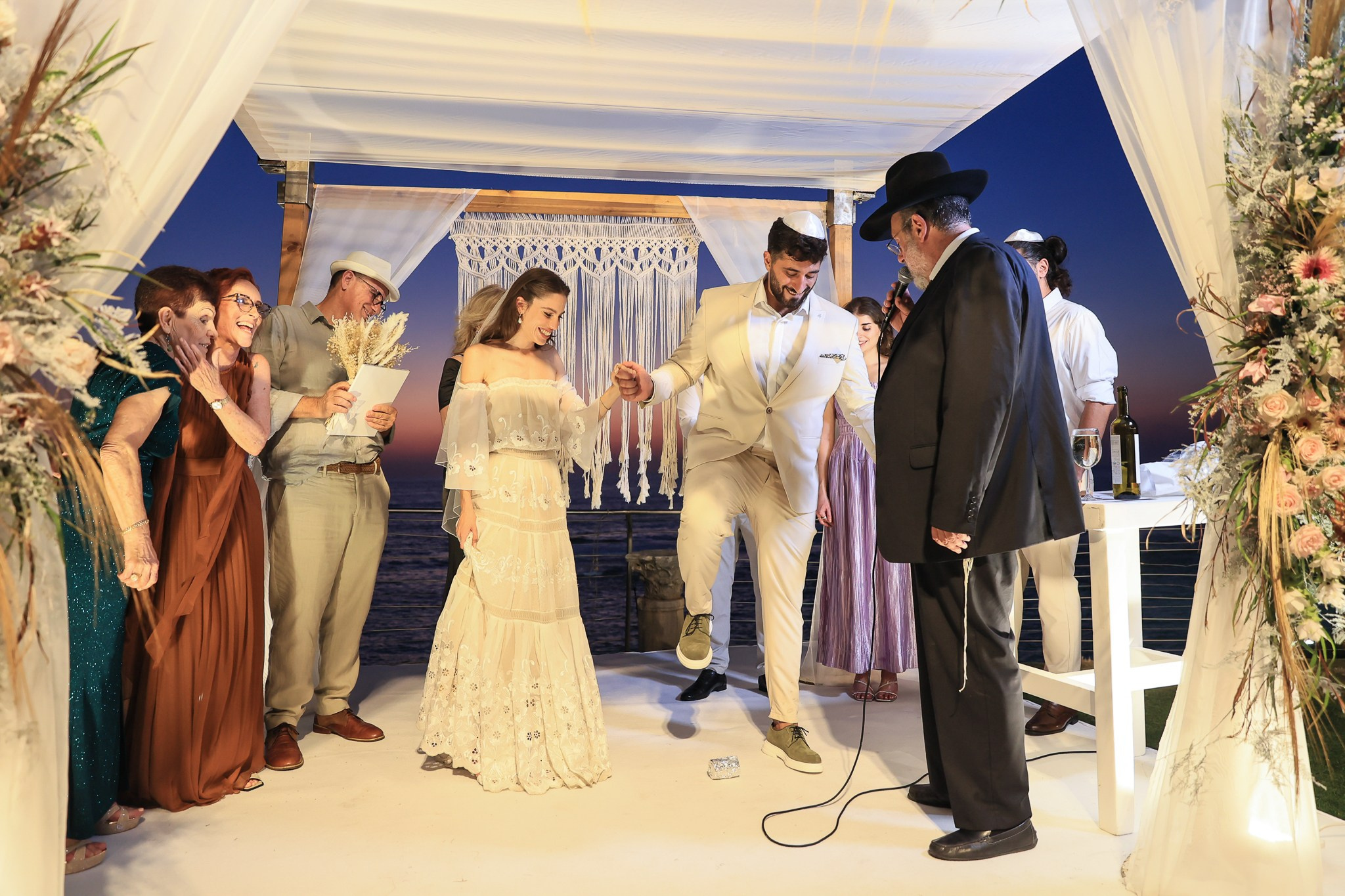 חתונת שקיעה. שני ויזל | צלמת הריון, צילומי משפחה וצילומי בוק בת מצווה