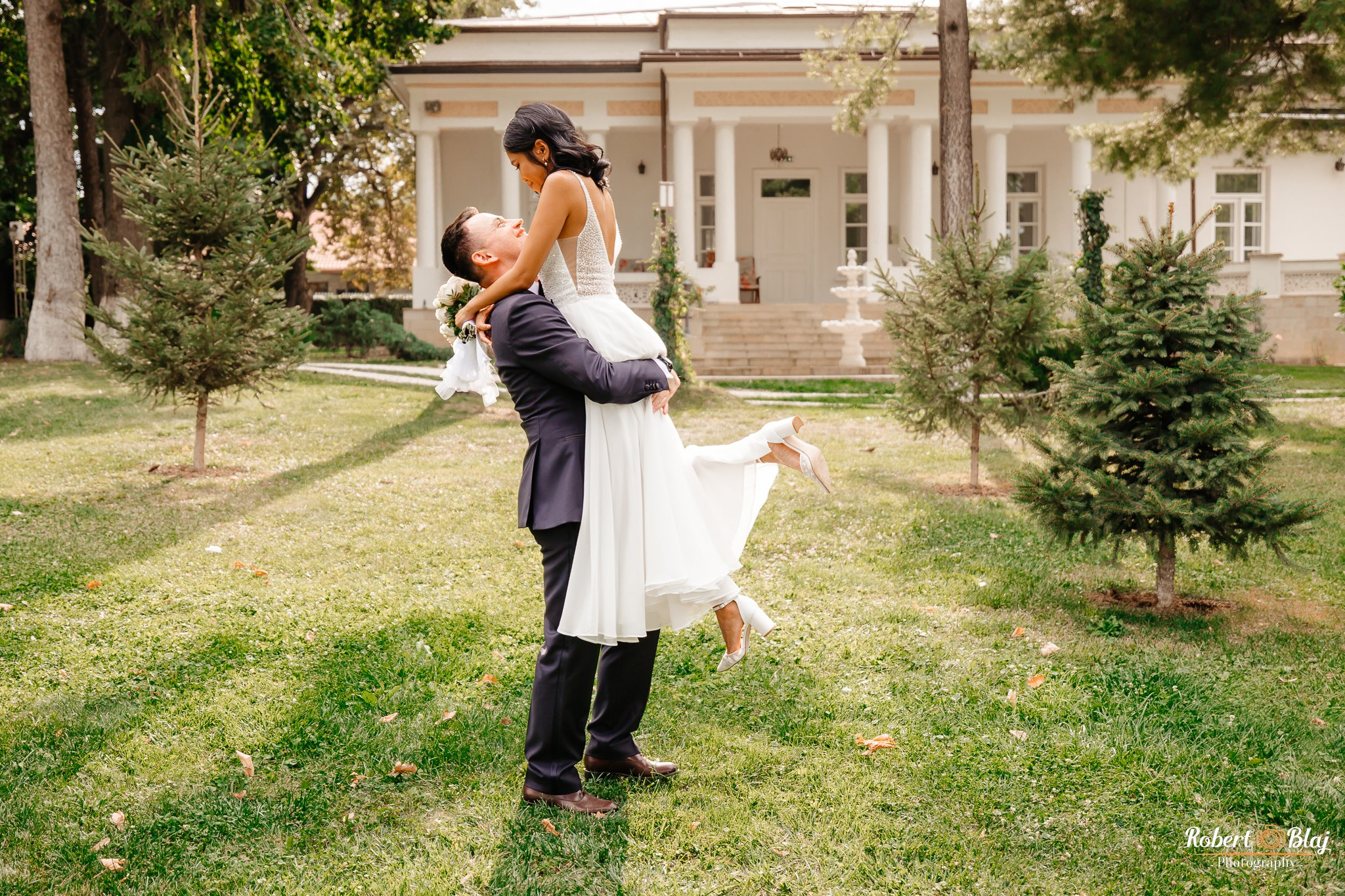 Zara & Iustin. Robert Blaj - Fotograf Nuntă Iași