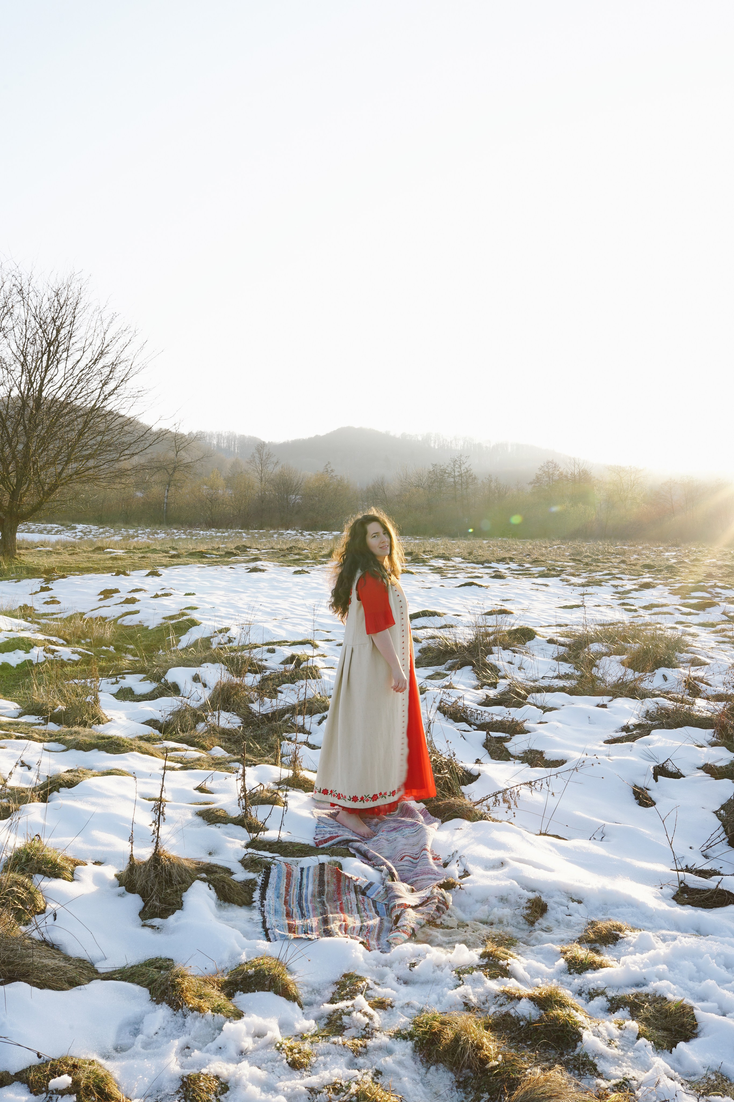 Mărțișorul x Mes Amis: O Poveste de Primăvară | Mădălina Beda. Madalina Beda- Artist vizual, fotograf, doula la nastere, consultant babywearing Brasov si in toata tara