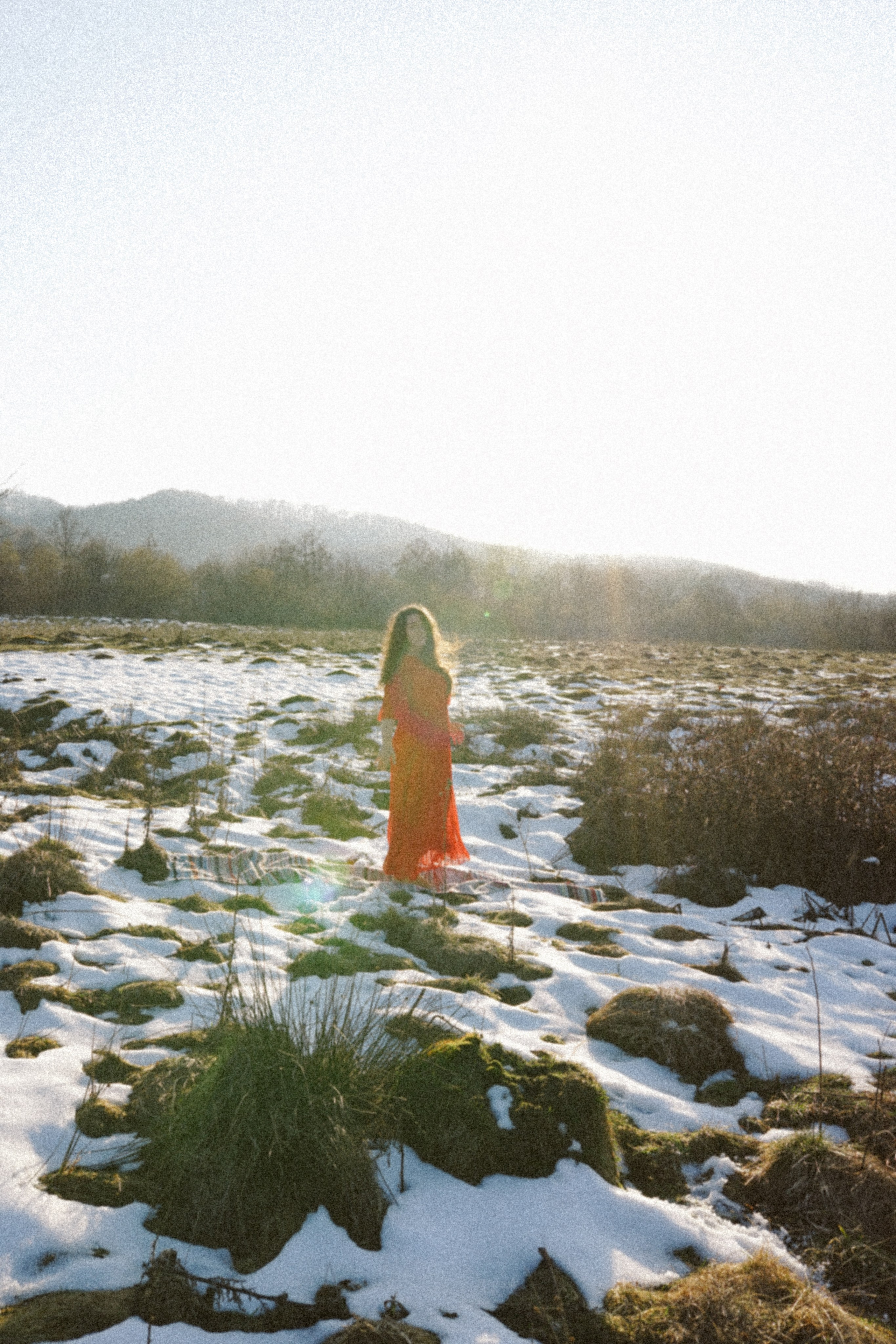 Mărțișorul x Mes Amis: O Poveste de Primăvară | Mădălina Beda. Madalina Beda- Artist vizual, fotograf, doula la nastere, consultant babywearing Brasov si in toata tara