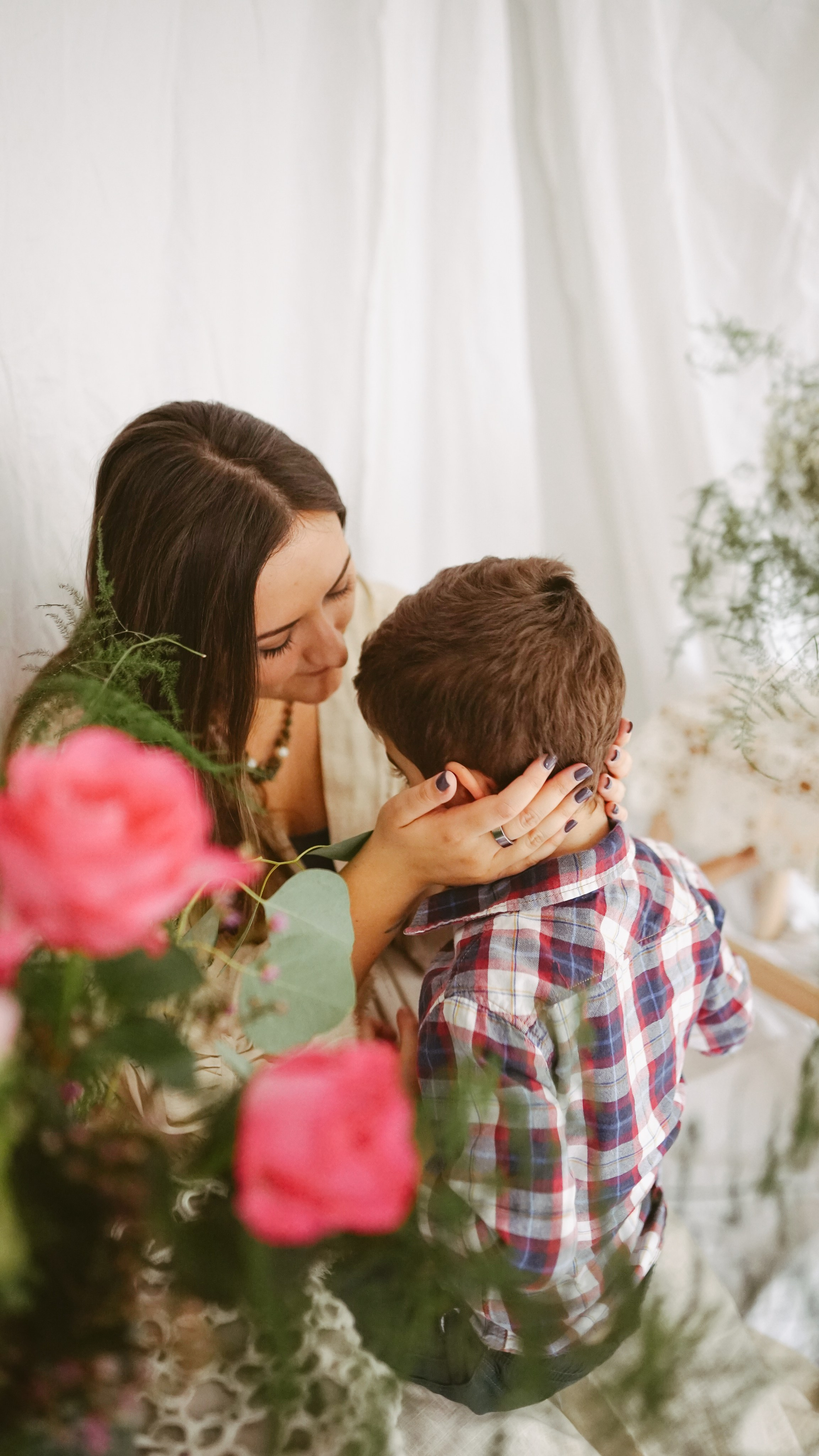 Ședințe Foto Primăvara Colorată Brașov | Mădălina Beda. Madalina Beda- Artist vizual, fotograf, doula la nastere, consultant babywearing Brasov si in toata tara