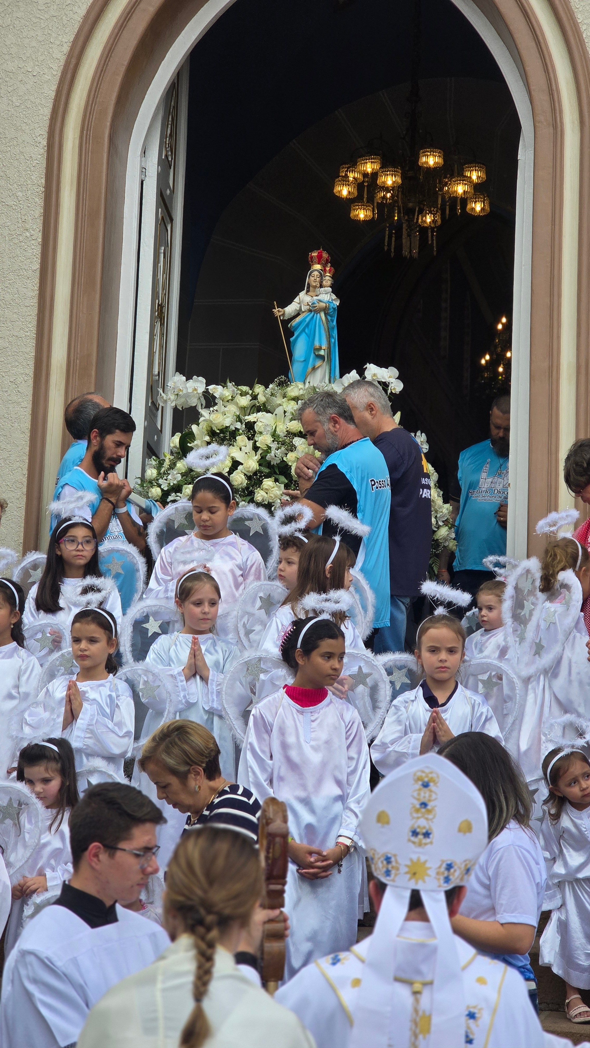 Peregrinação Nossa Senhora de Belém. Handa Produções