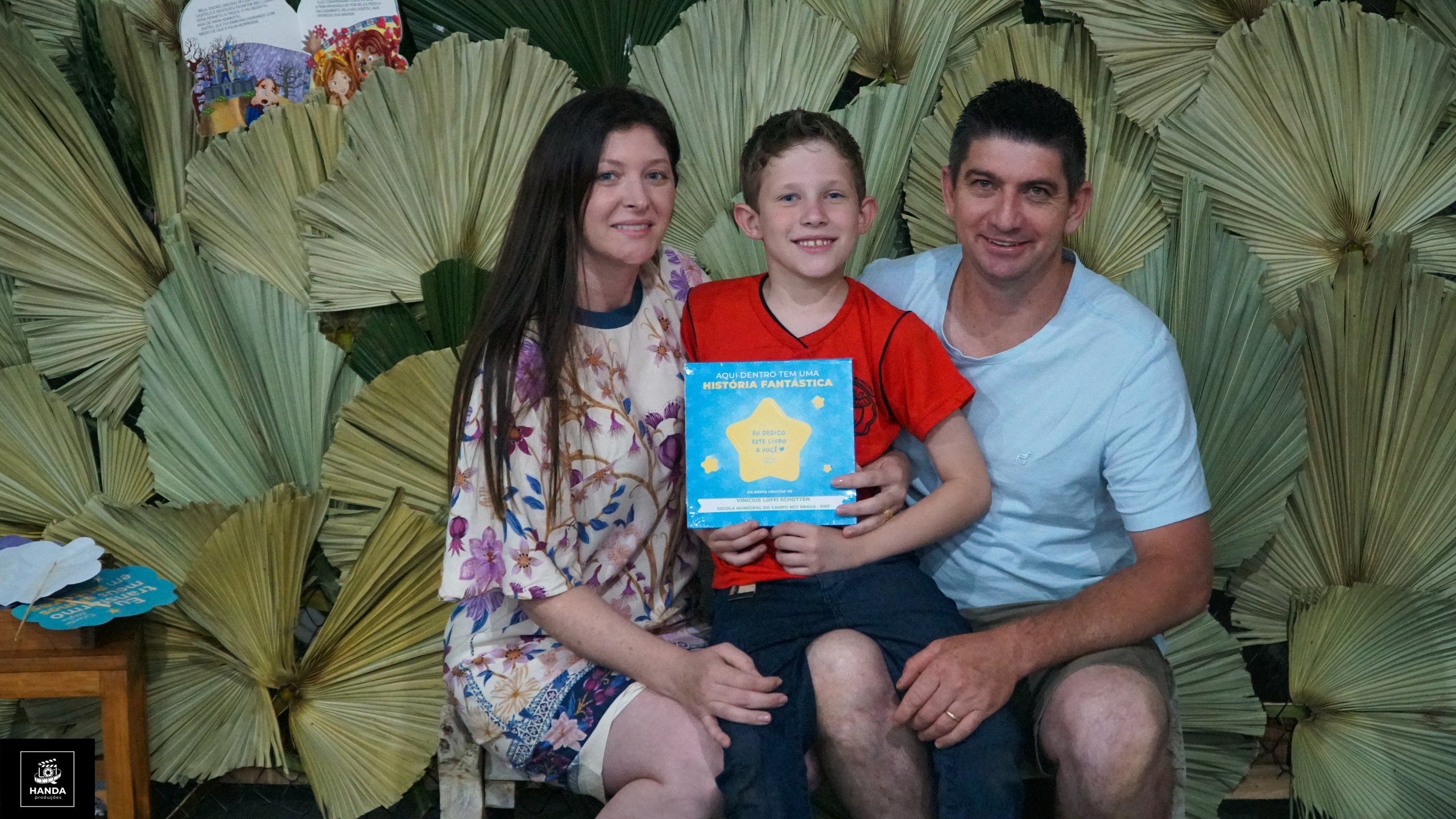 Noite autógrafos colégio Aurélio Buarque de Holanda. Handa Produções