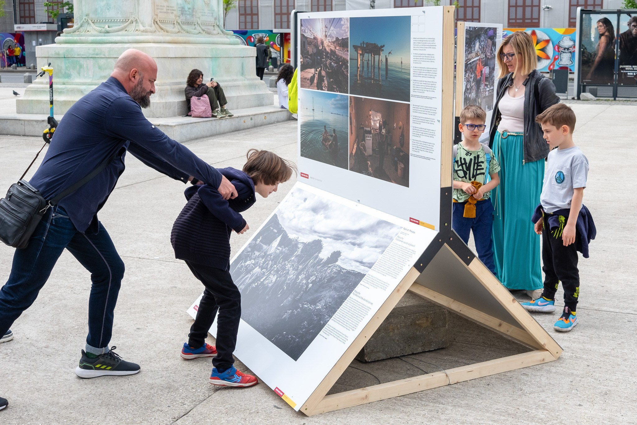 Color street. Humanistic street photographer in Bucharest