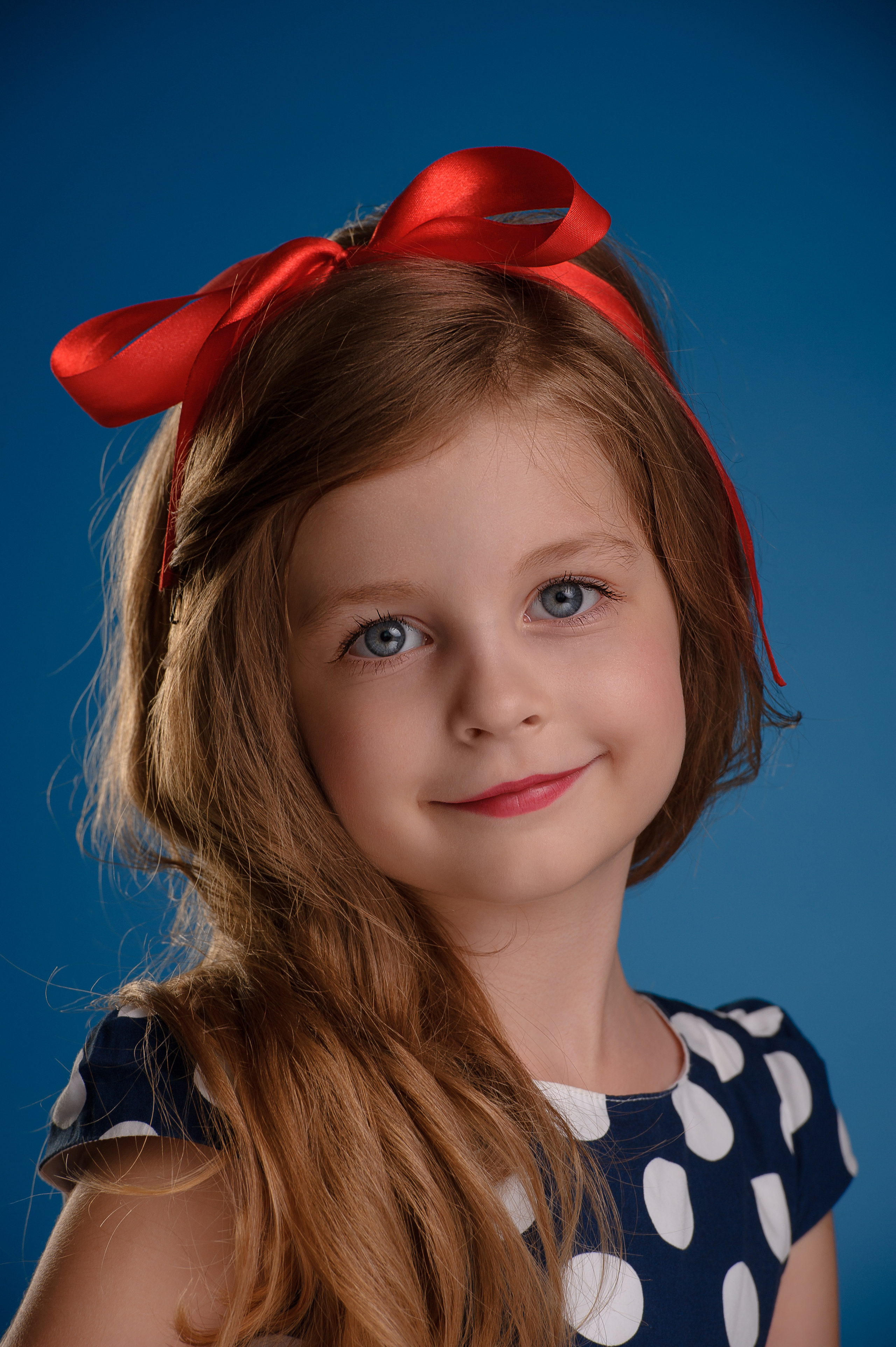 Студийный Портрет Софии. Семейный фотограф в Кишинёве THOMAS SHTIFT