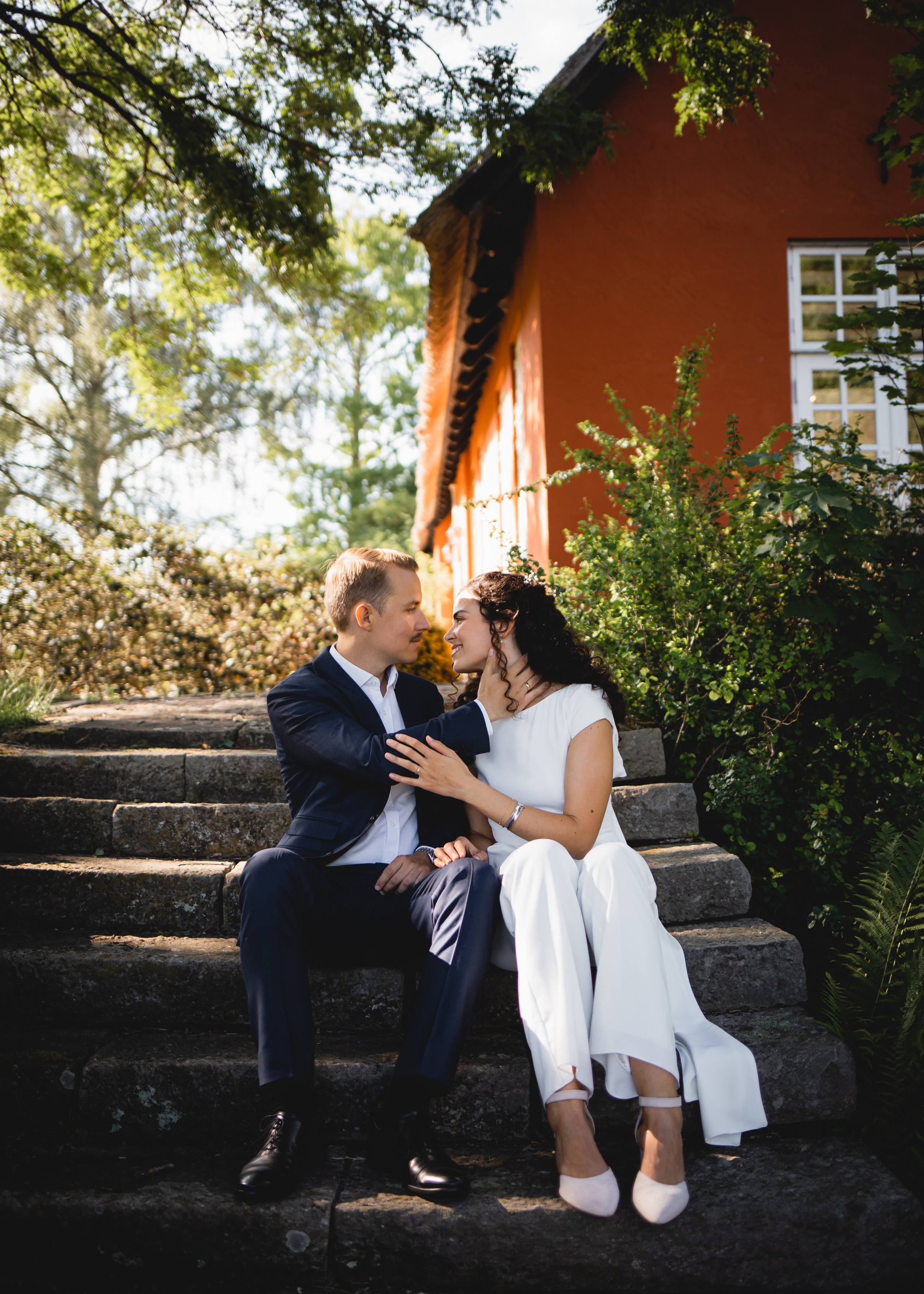 Elissa | Mads. Professional wedding photographer in Copenhagen, Denmark — Julia Byron