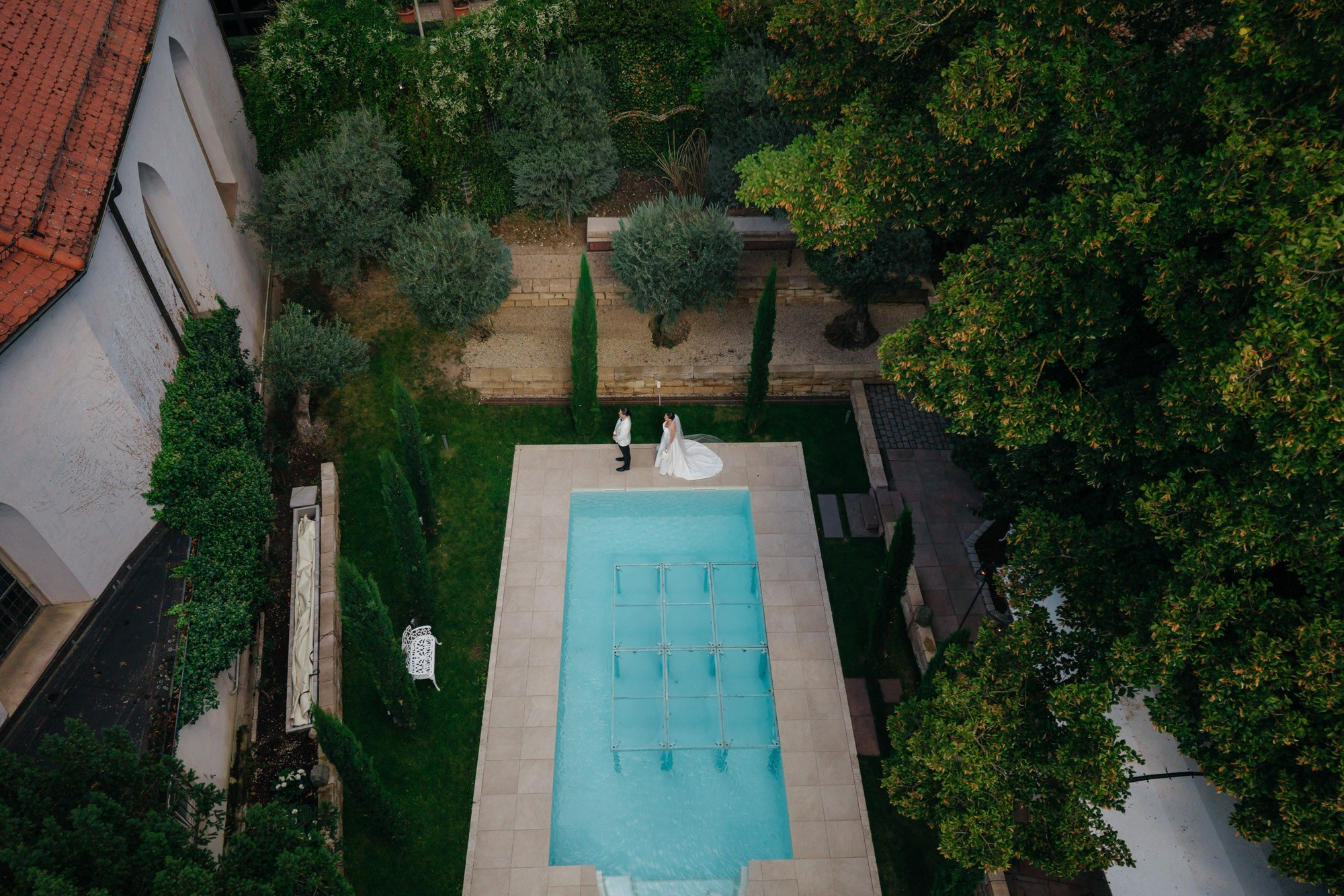 Drone shot of the pool and gardens at the Morrhof