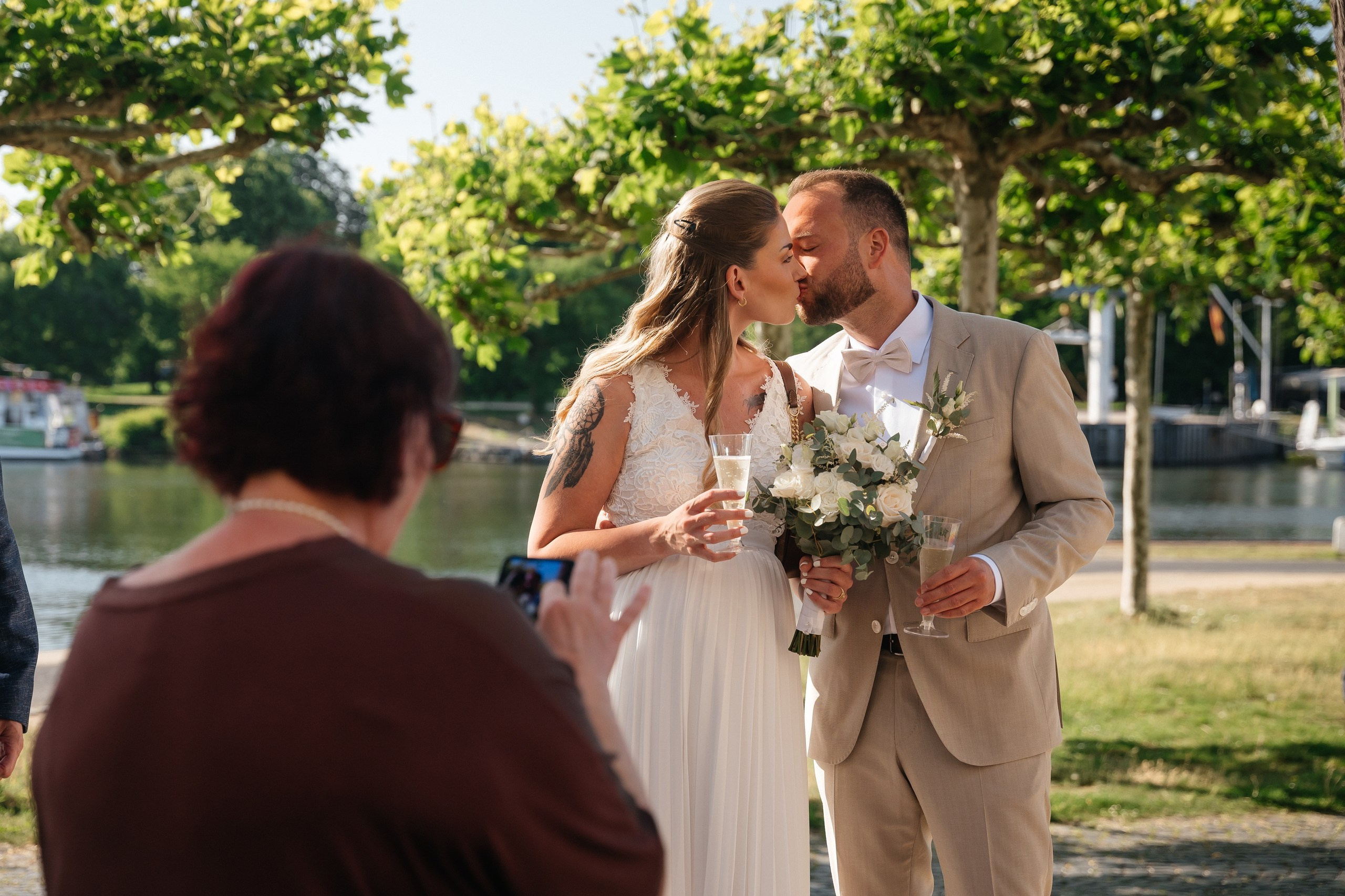 Civil Wedding in Frankfurt-Höchst — Photos at Bolongaro Palace