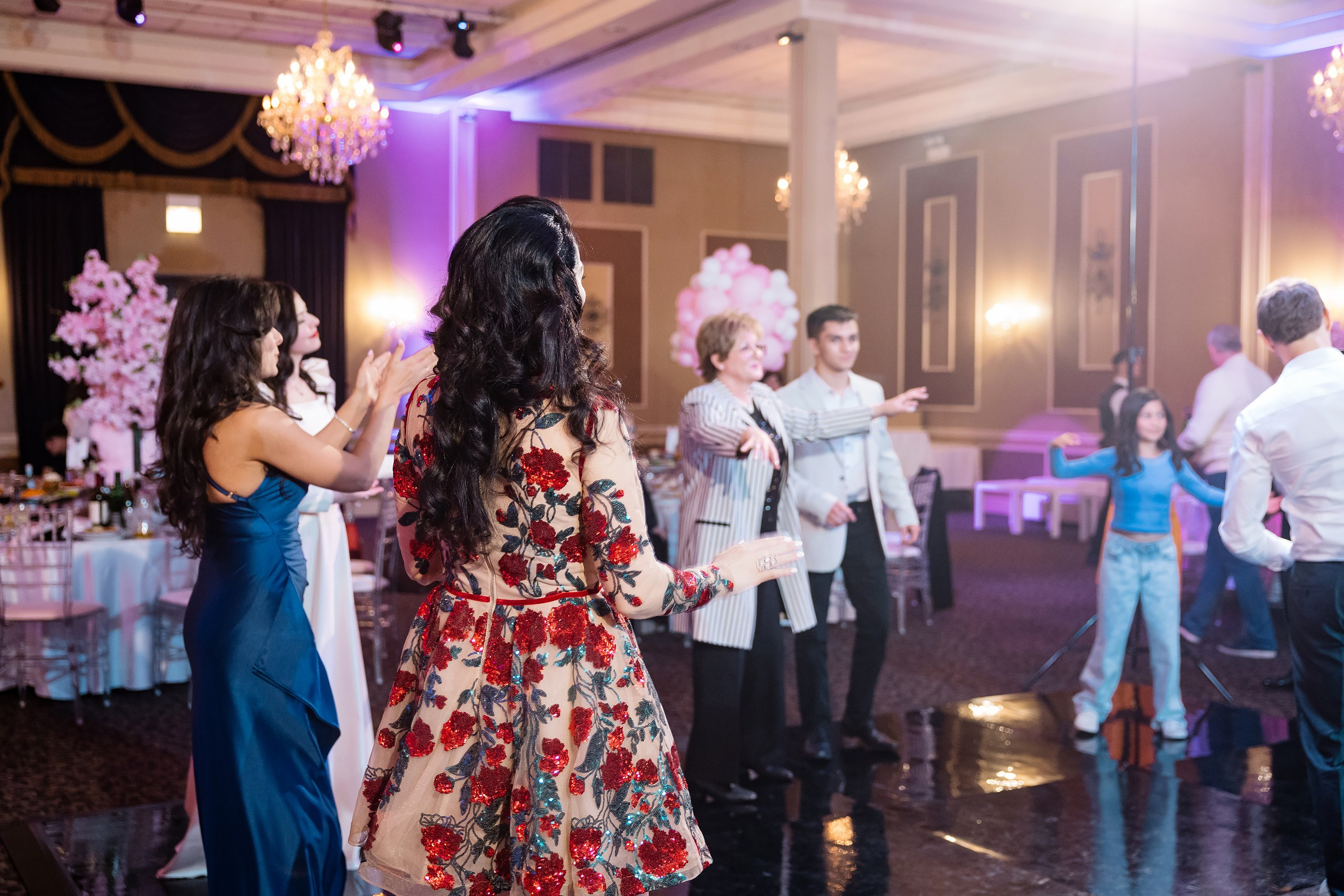 04.13.2025 First birthday. Wedding family event photographer in Chicago Nick Yushevich