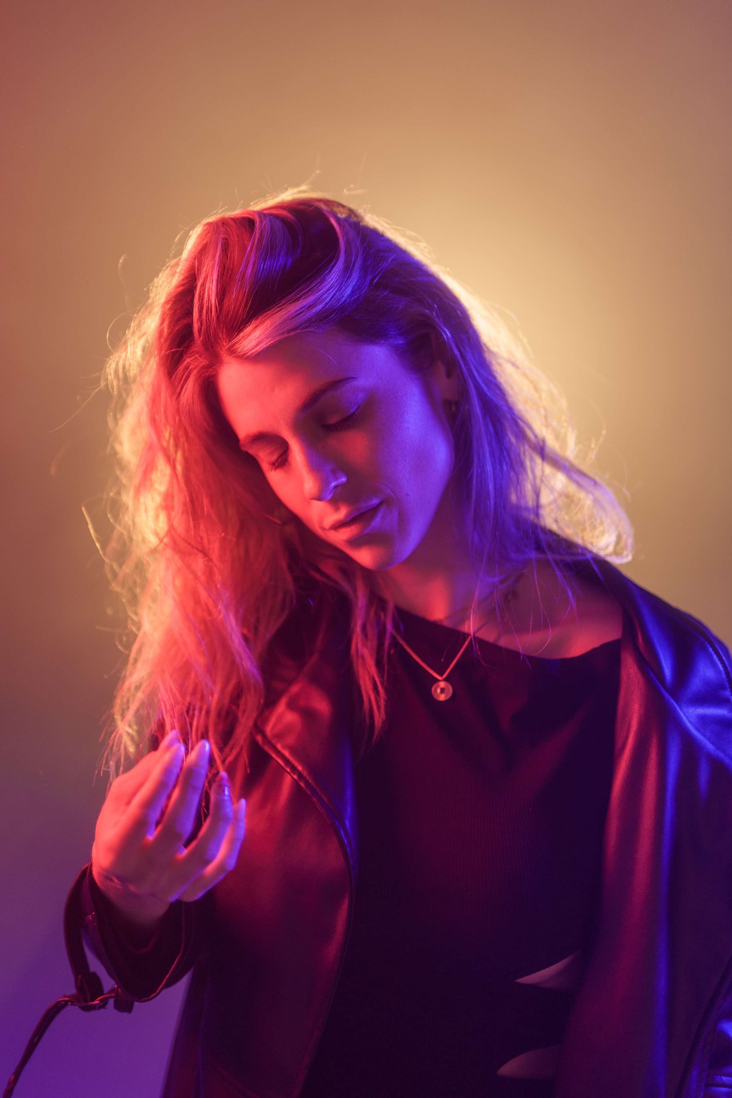 „Kölsch&Shoot“ in Cologne w/ Lisa (Set #5). URBANSTREETFILES.ART