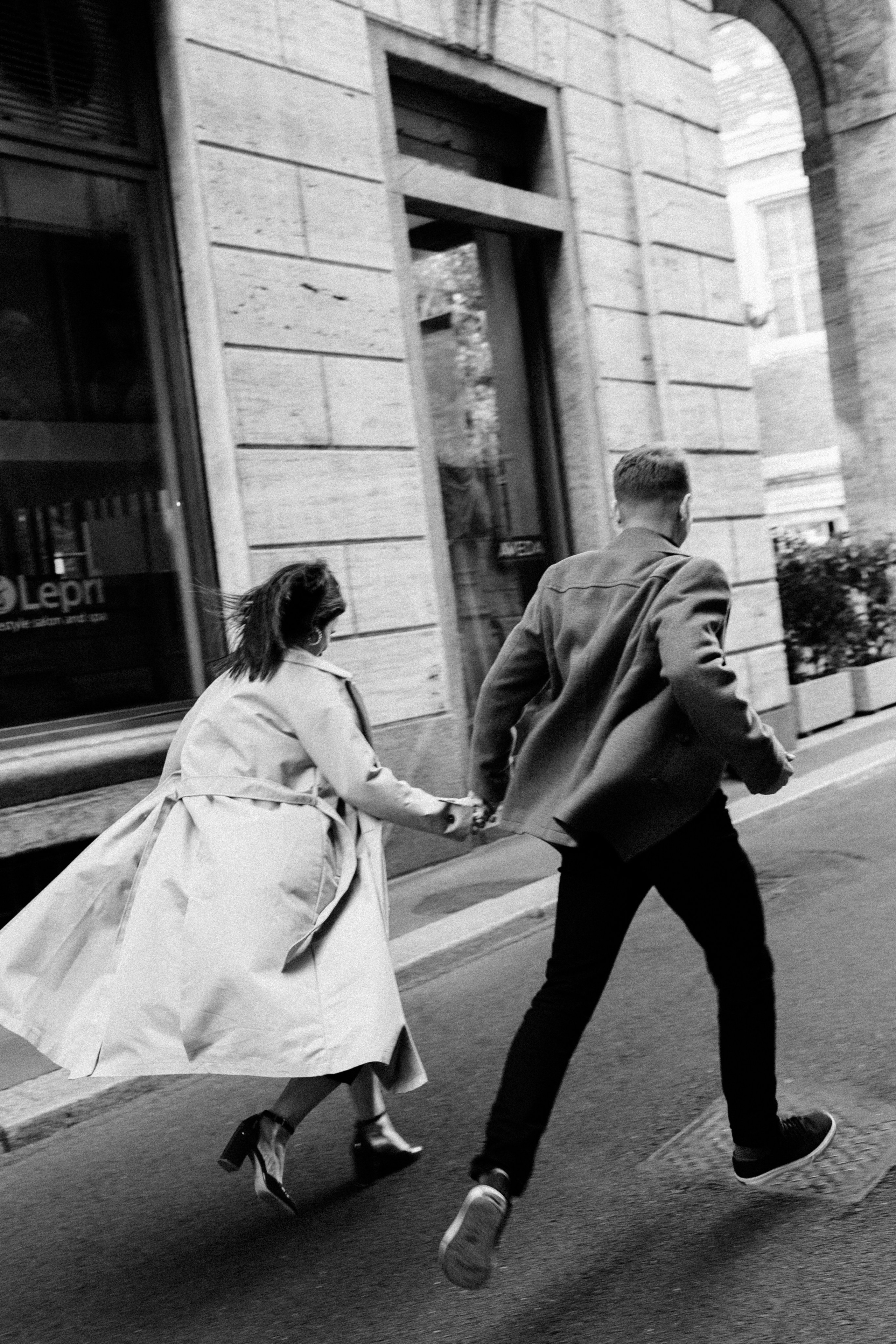 Milan cinematic love story photo